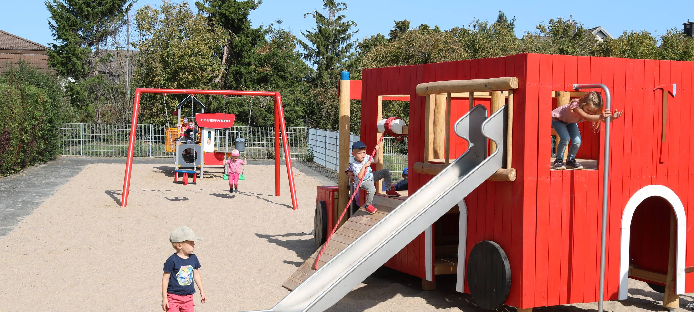 Wesseling: Neuer Feuerwehrspielplatz eröffnet