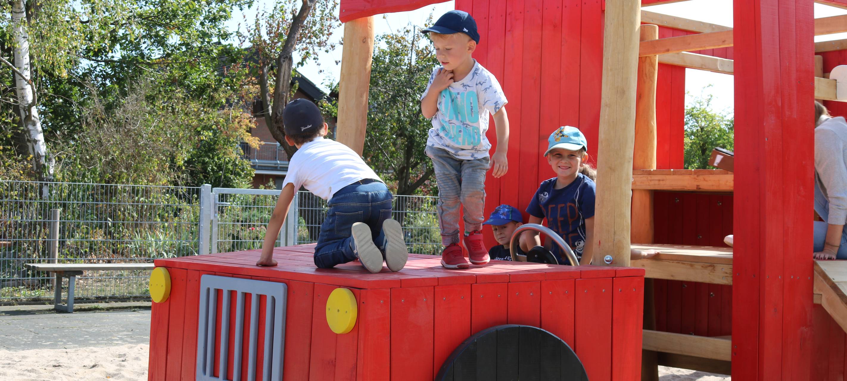 Wesseling: Neuer Feuerwehrspielplatz eröffnet