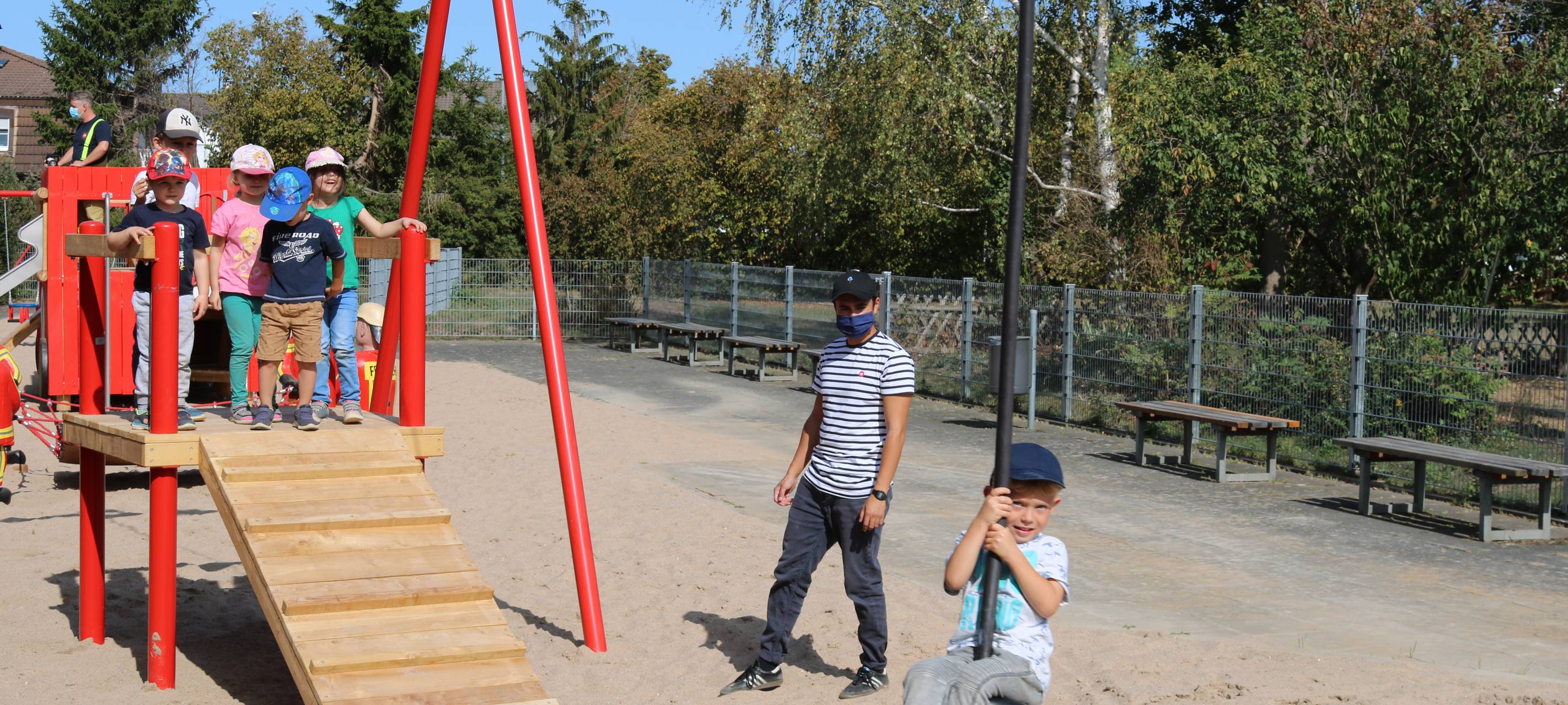 Wesseling: Neuer Feuerwehrspielplatz eröffnet