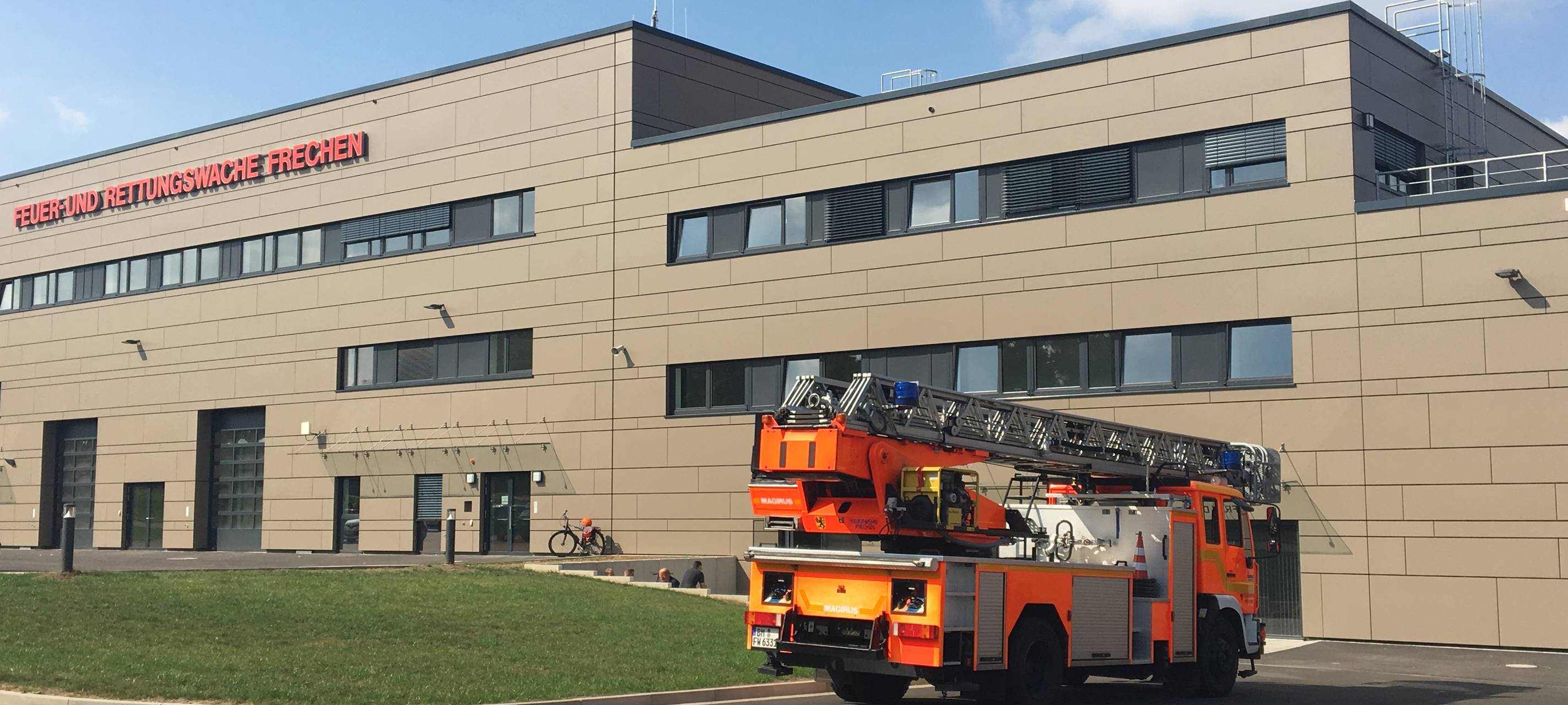 Frauen-Führung in der Feuerwache Frechen