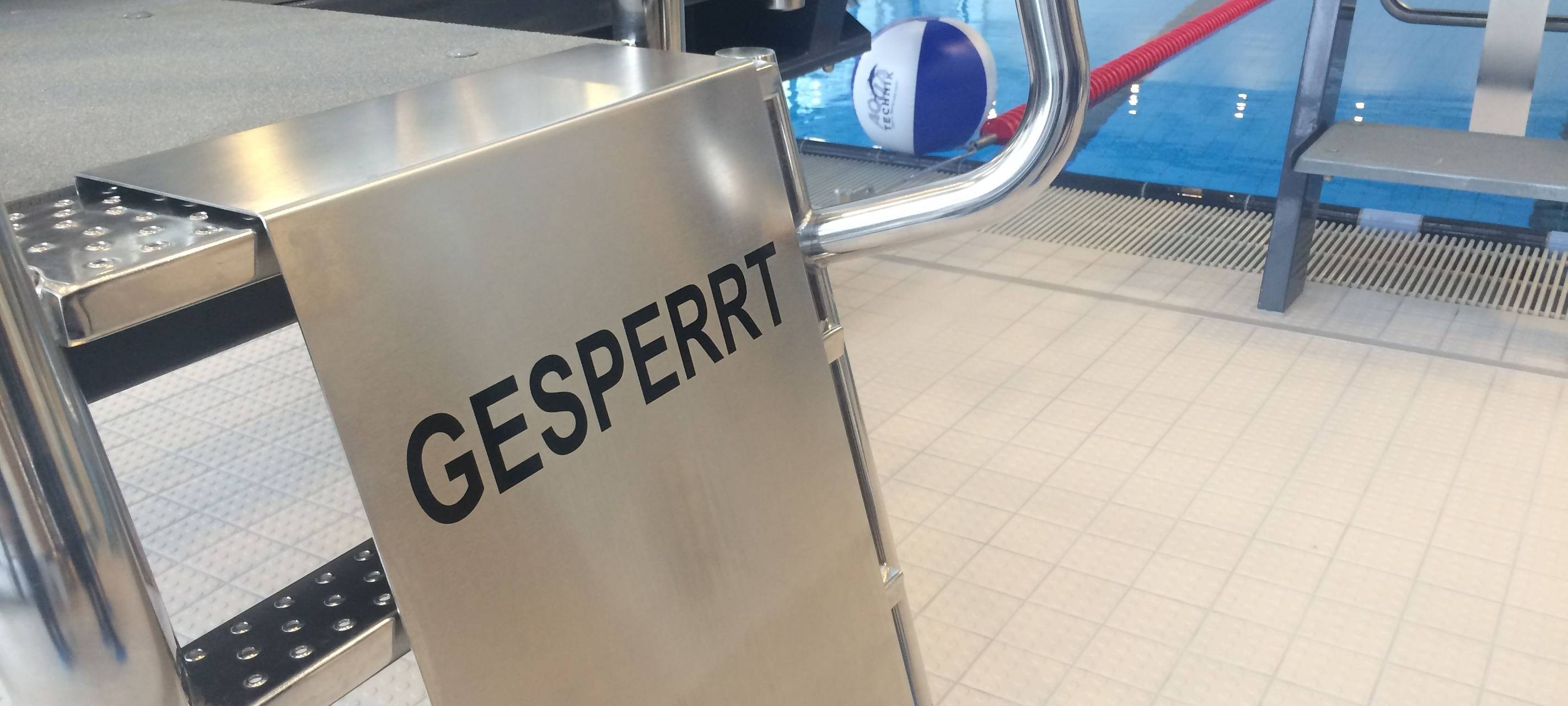 Wesseling: Flüchtlingsunterkunft im Schulschwimmbad