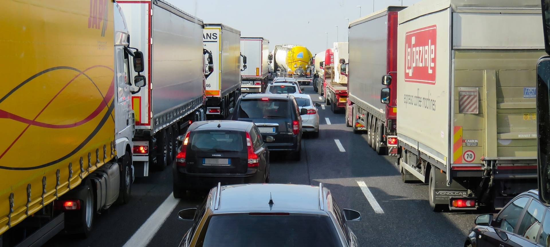 Auffahrunfall auf A4 sorgt für Staus