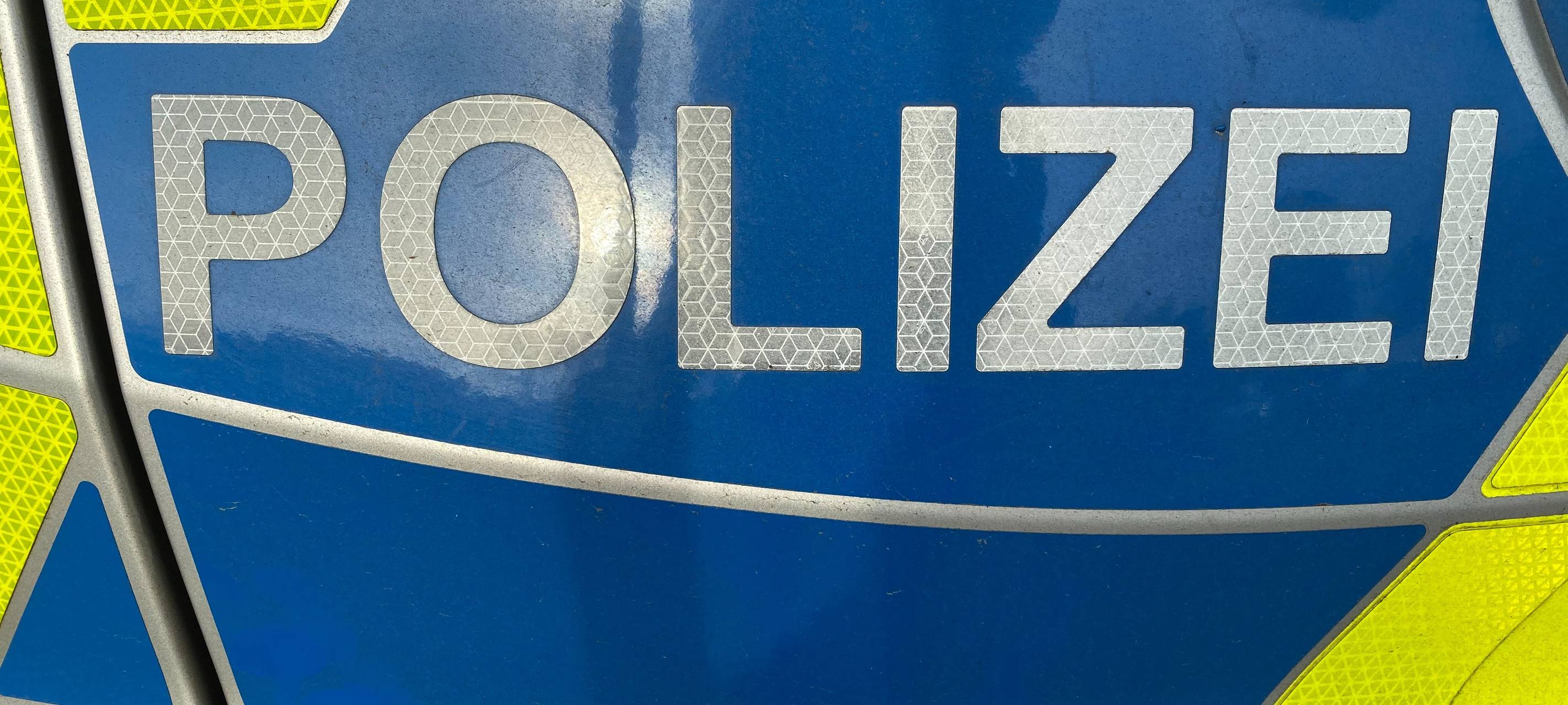 Köln: Jugendliche attackieren Polizisten