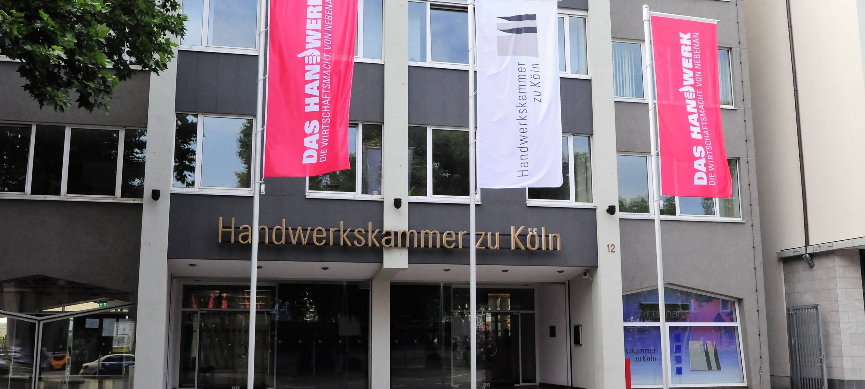 Rhein-Erft/Köln: Handwerkskammer übergibt Meisterbriefe