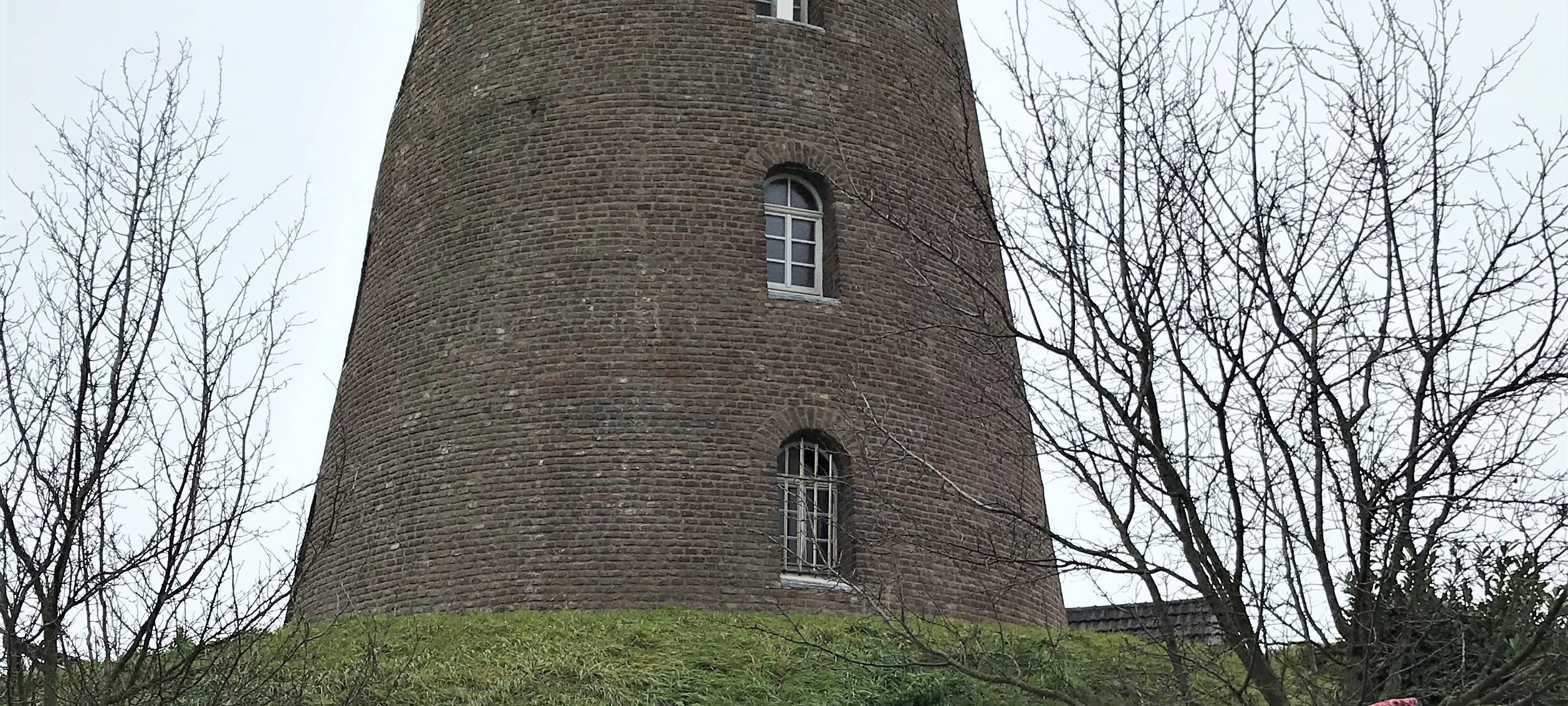 Pulheim: Spende für das Paul-Kraemer-Haus in Stommeln
