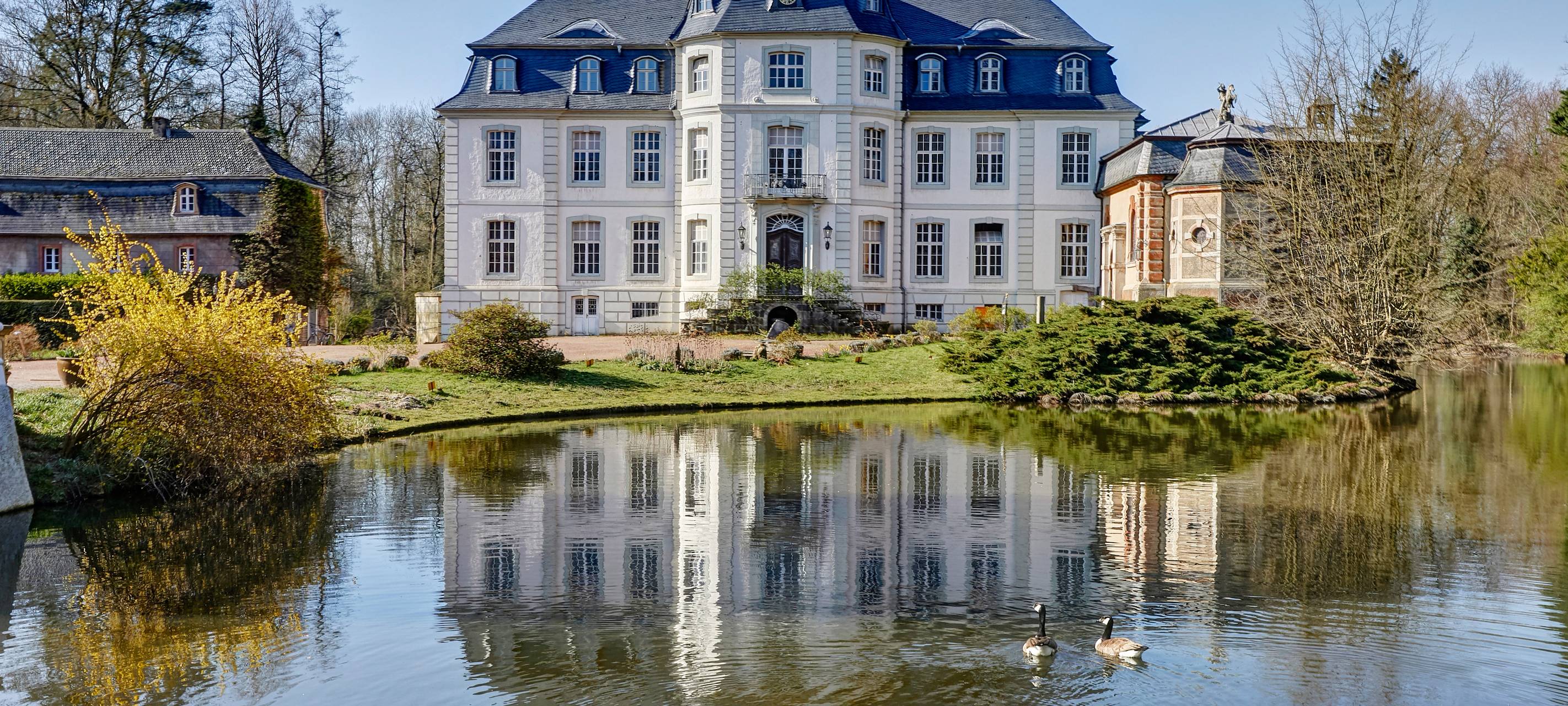 Kerpen: Wichtiger Sanierungsschritt für Schloss Türnich