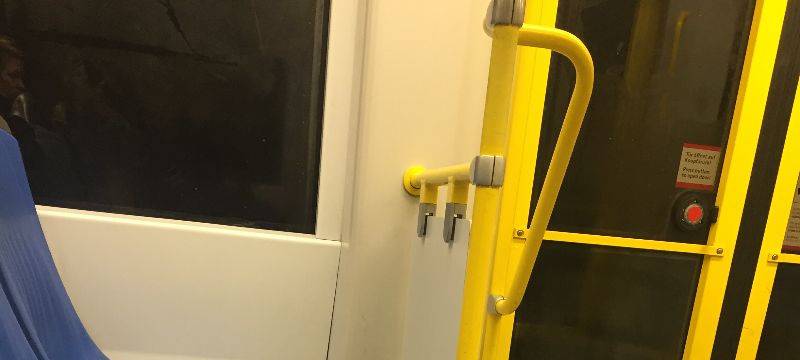 Foto-Fahndung nach Angriff in KVB