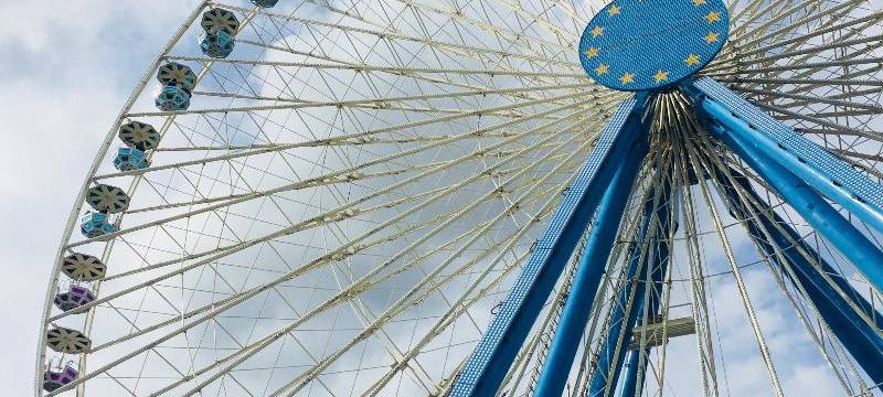 Köln: Riesenrad am Rheinauhafen