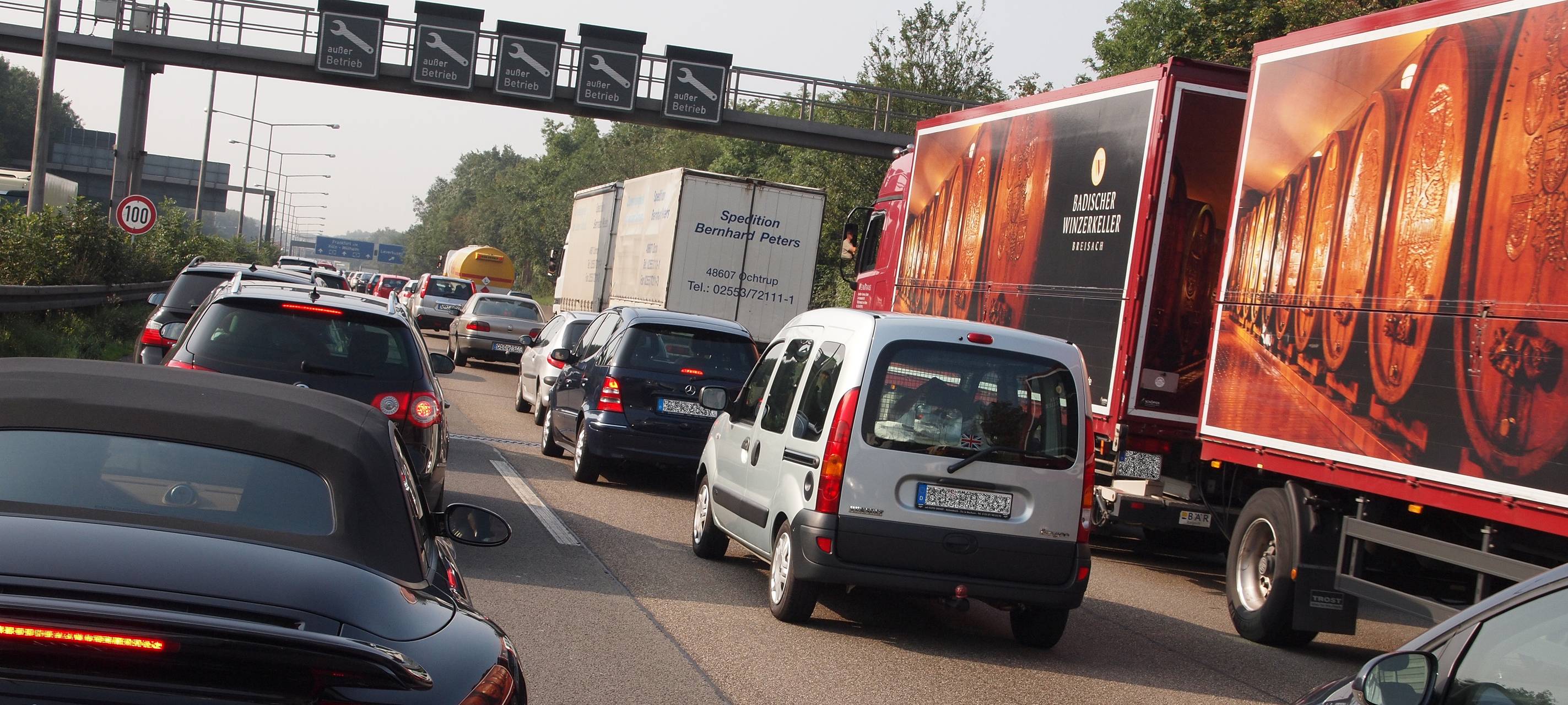 Rhein-Erft/Köln: Staus bei Rückreisewelle erwartet