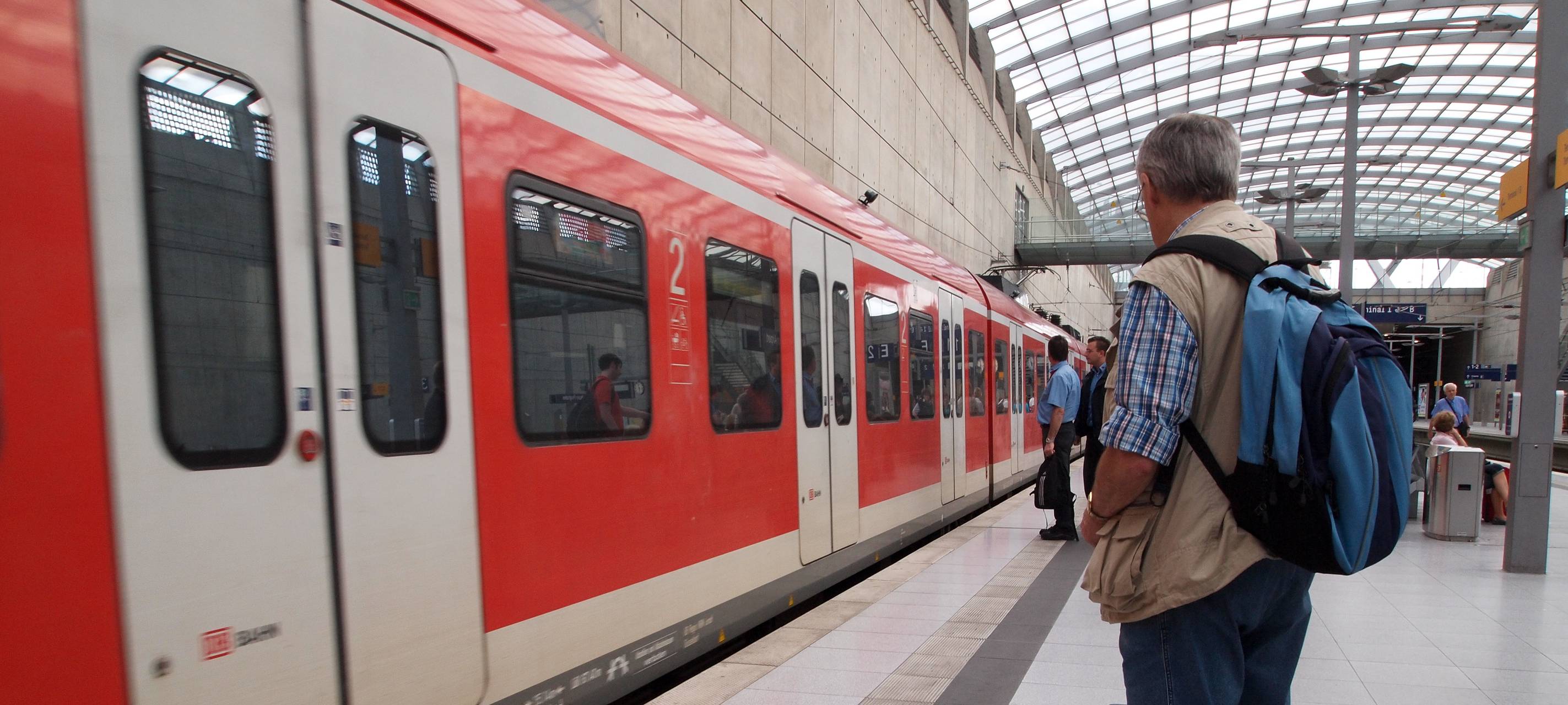 Rhein-Erft/Köln: Viele Reisende zum Ferienstart erwartet