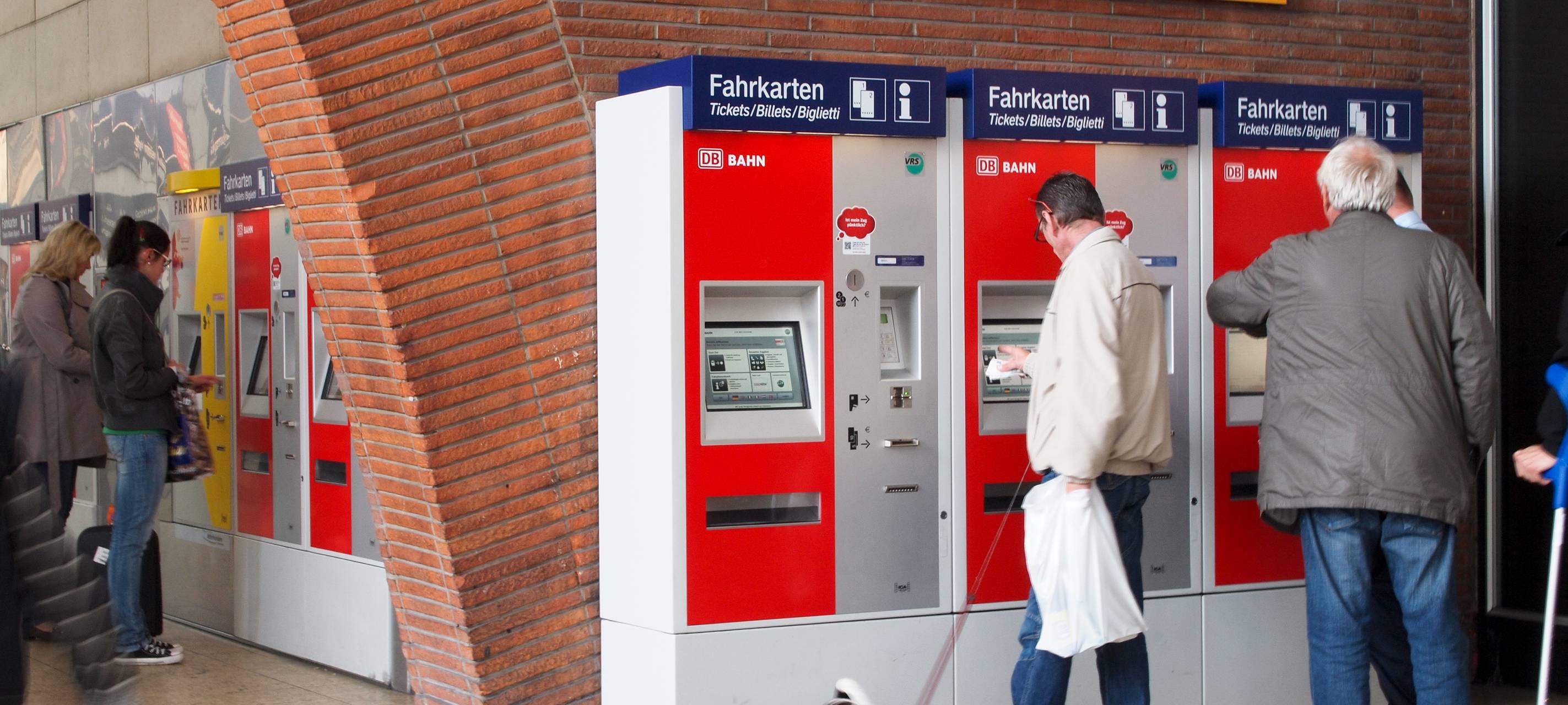 Köln: Erst Ticket spendiert - dann Sex verlangt
