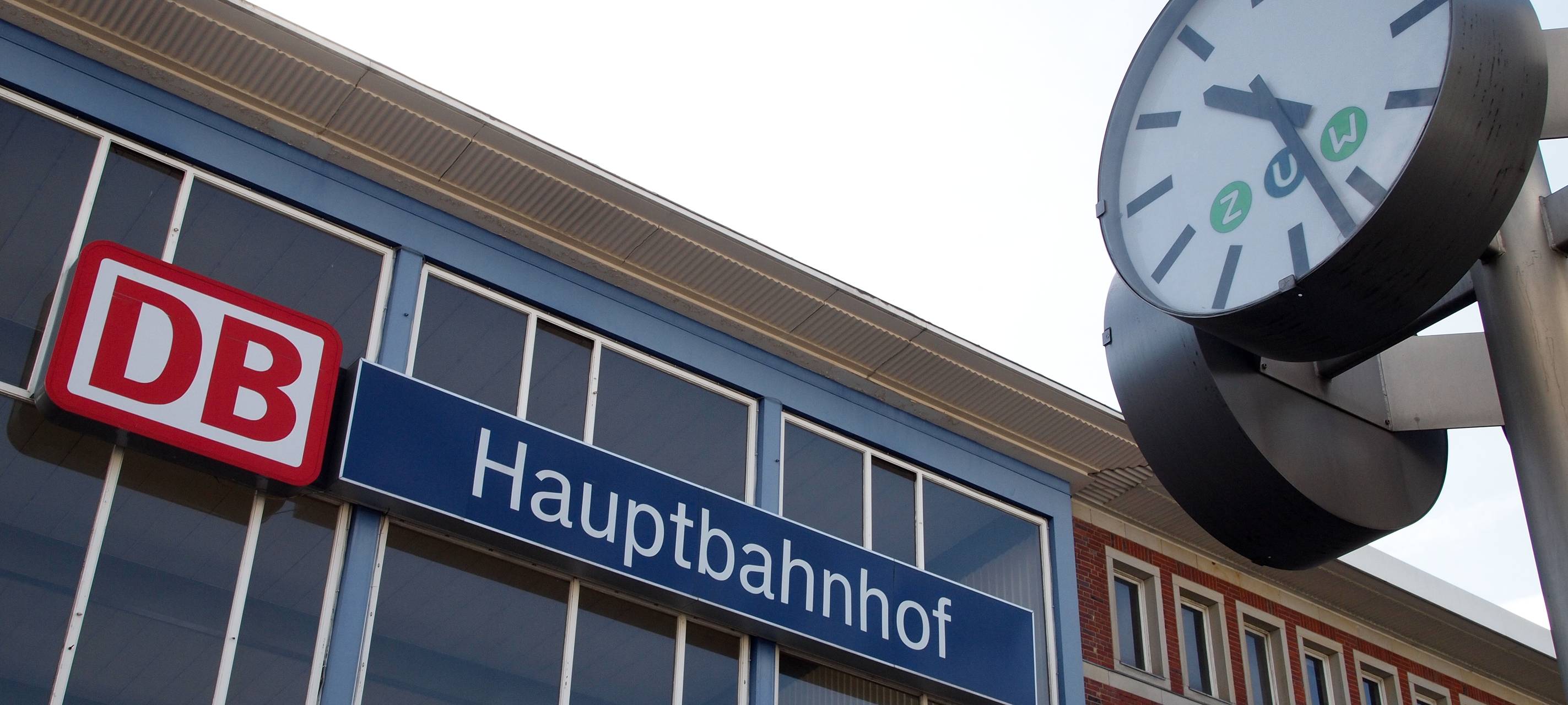 Köln: Ladeanlage für Elektrotaxis in Betrieb