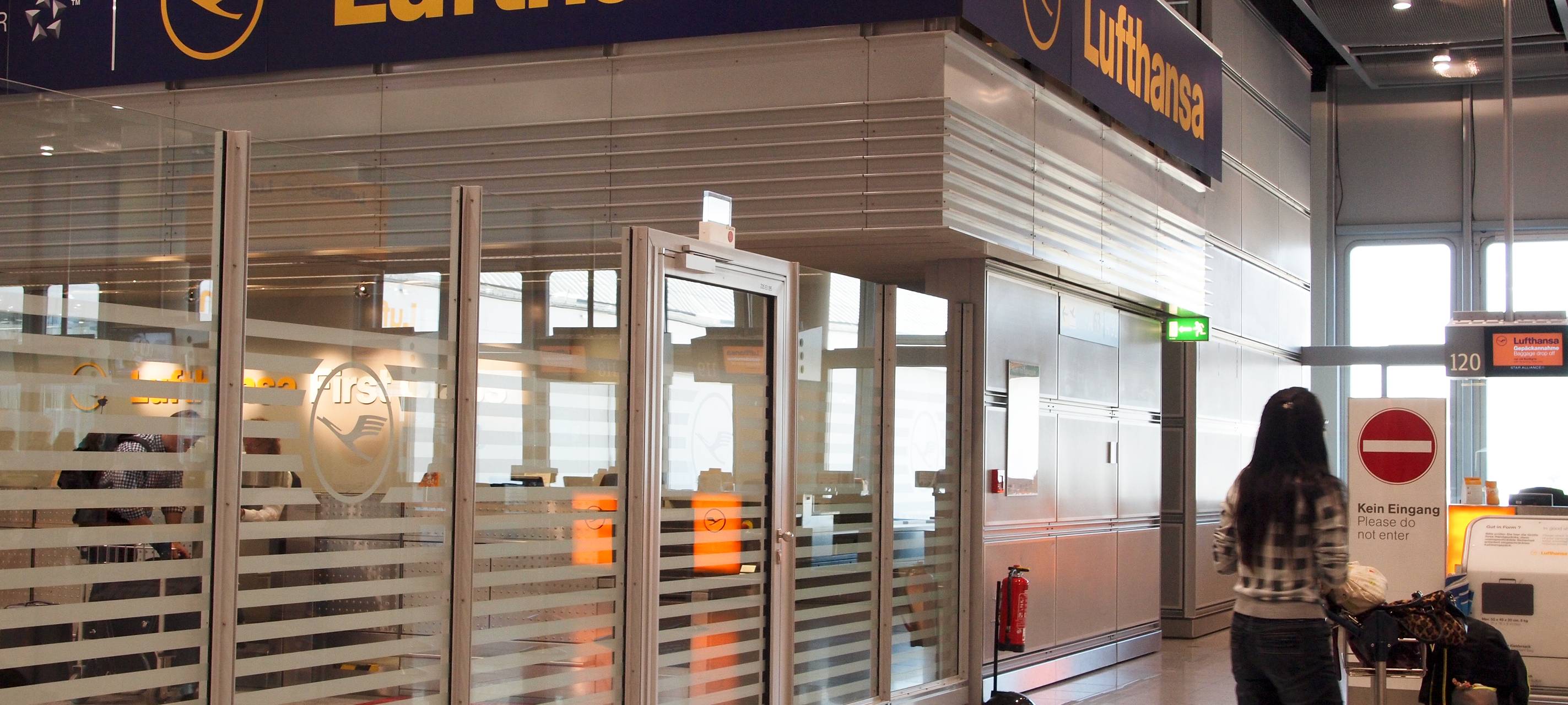 Region: Warnstreik am Kölner Flughafen