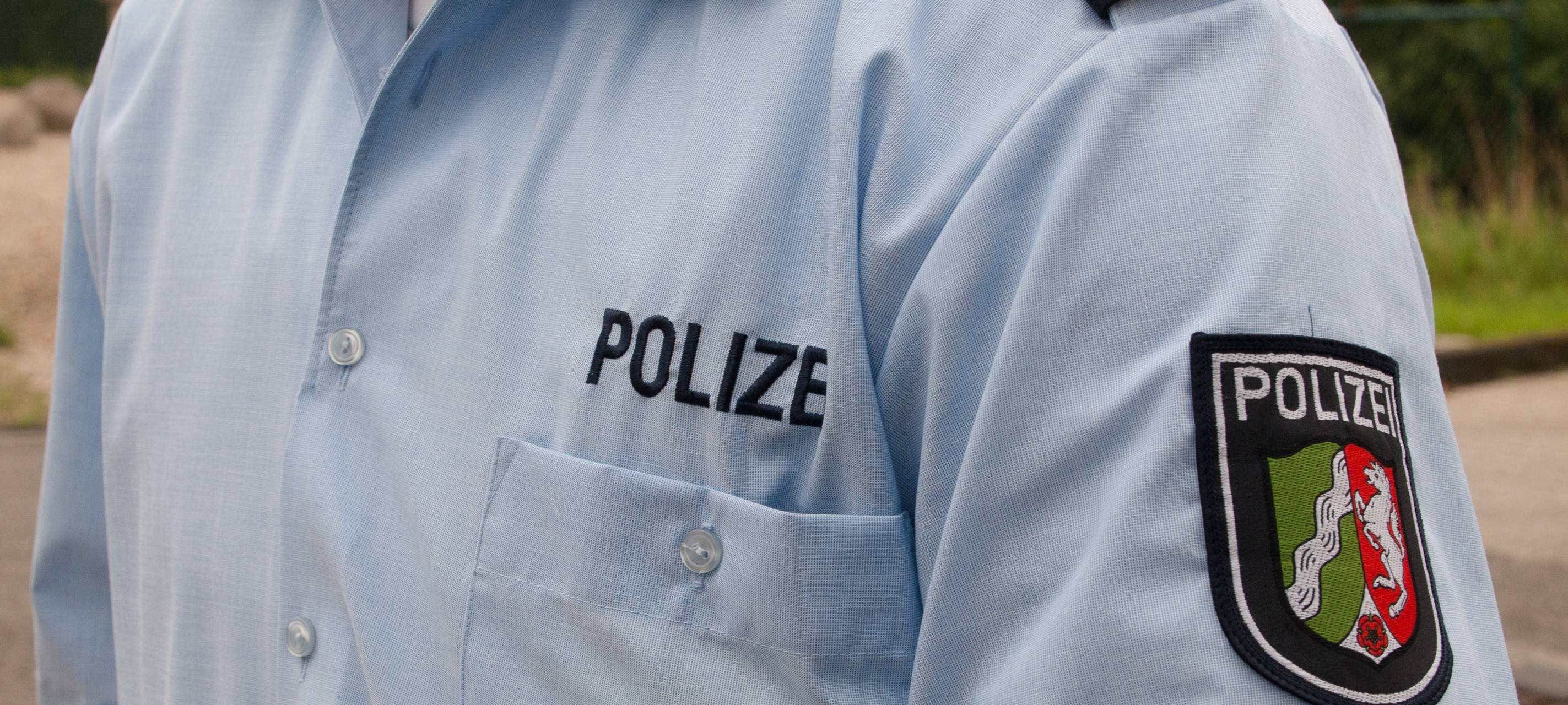 Köln: Männer beschädigen mindestens neun Autos in Ehrenfeld