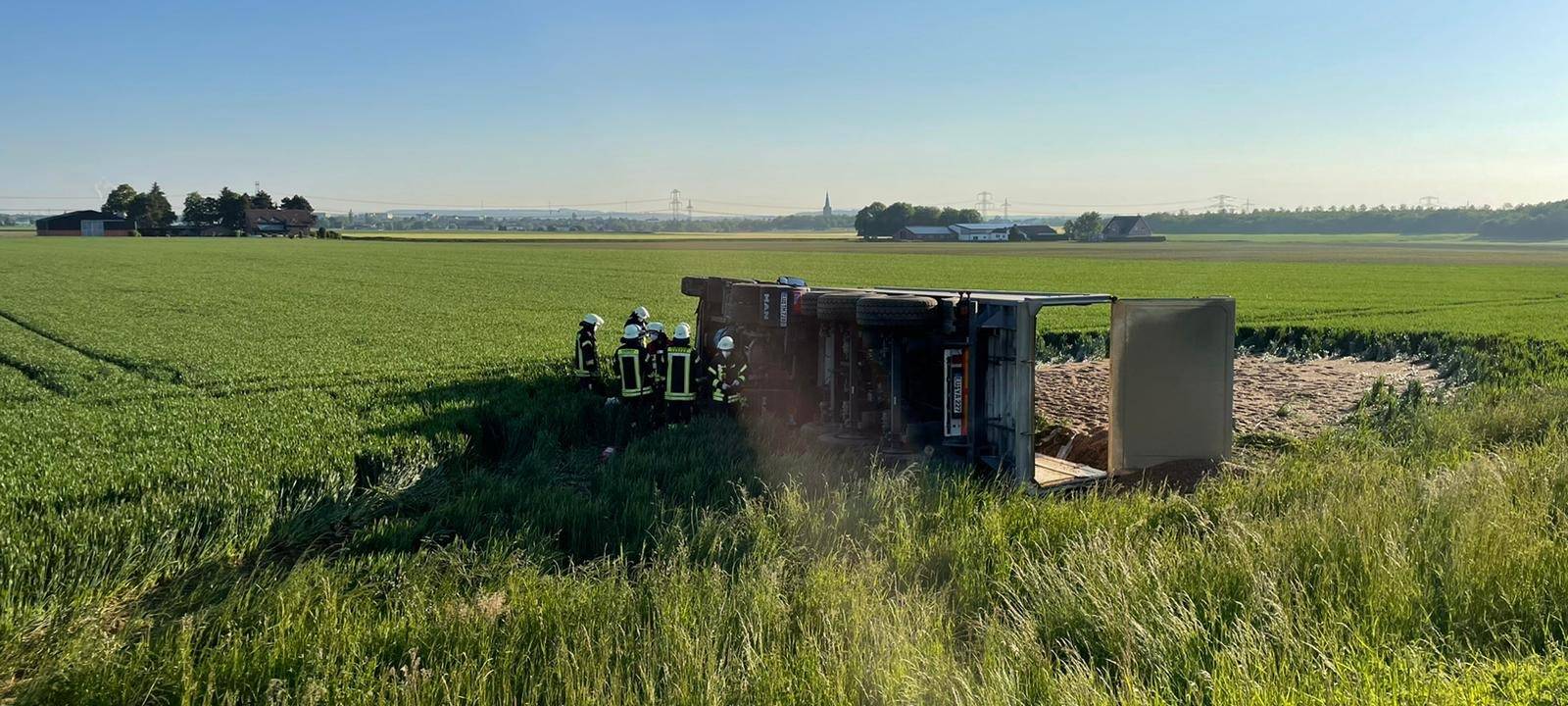 Kerpen: Lastwagenfahrer nach Unfall gestorben