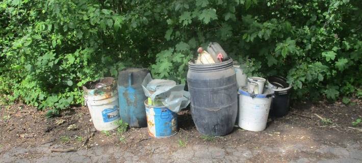 Brühl: Illegal Öl und Farbe entsorgt