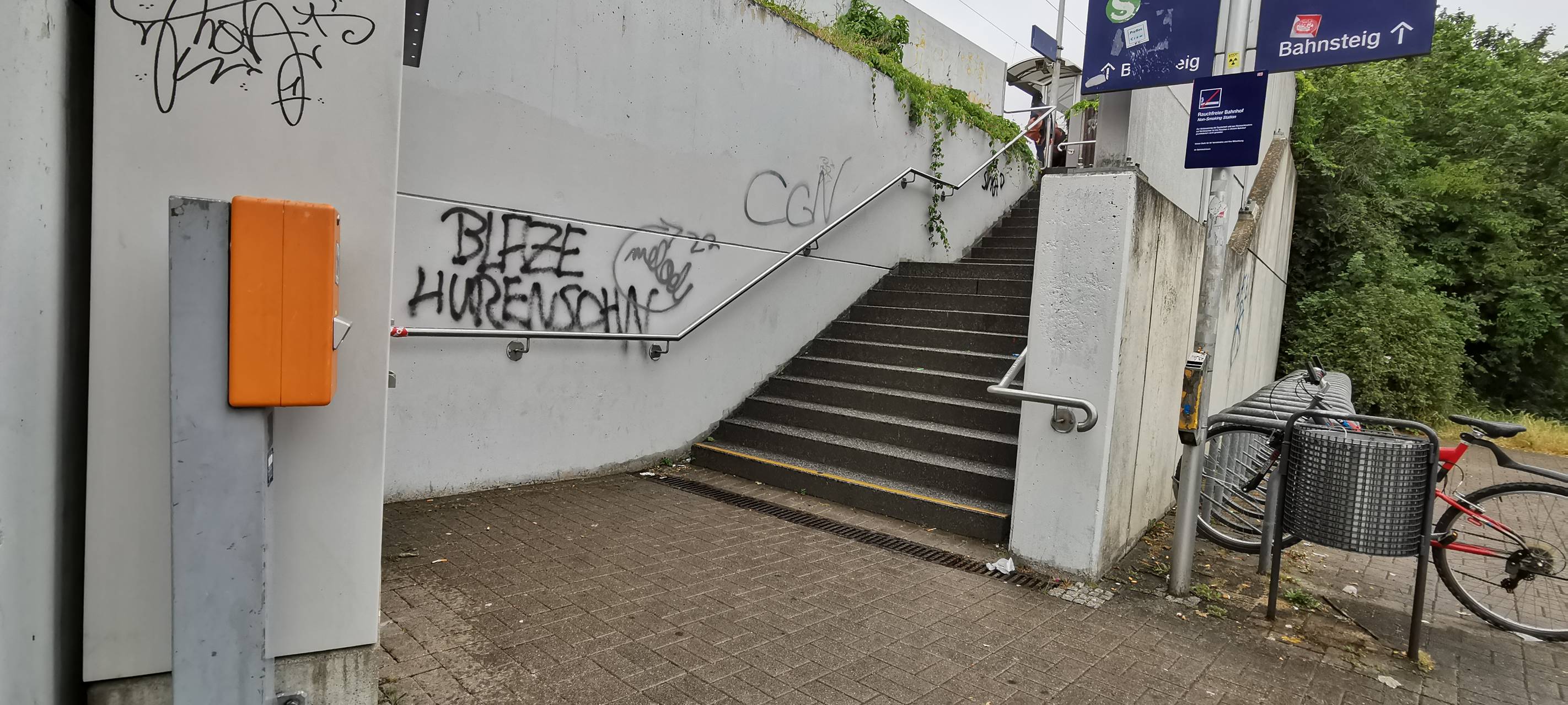 Rhein-Erft: Bahnhöfe kommen in neuem Bericht nicht gut weg