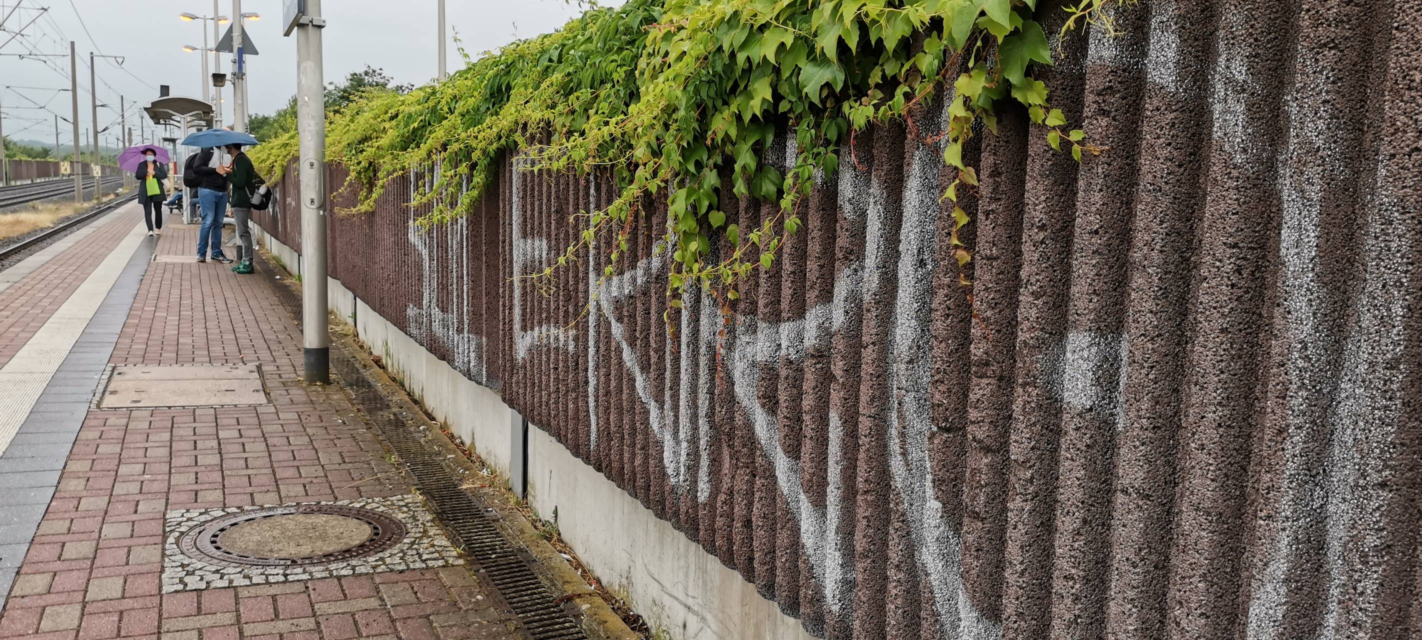 Rhein-Erft: Bahnhöfe kommen in neuem Bericht nicht gut weg