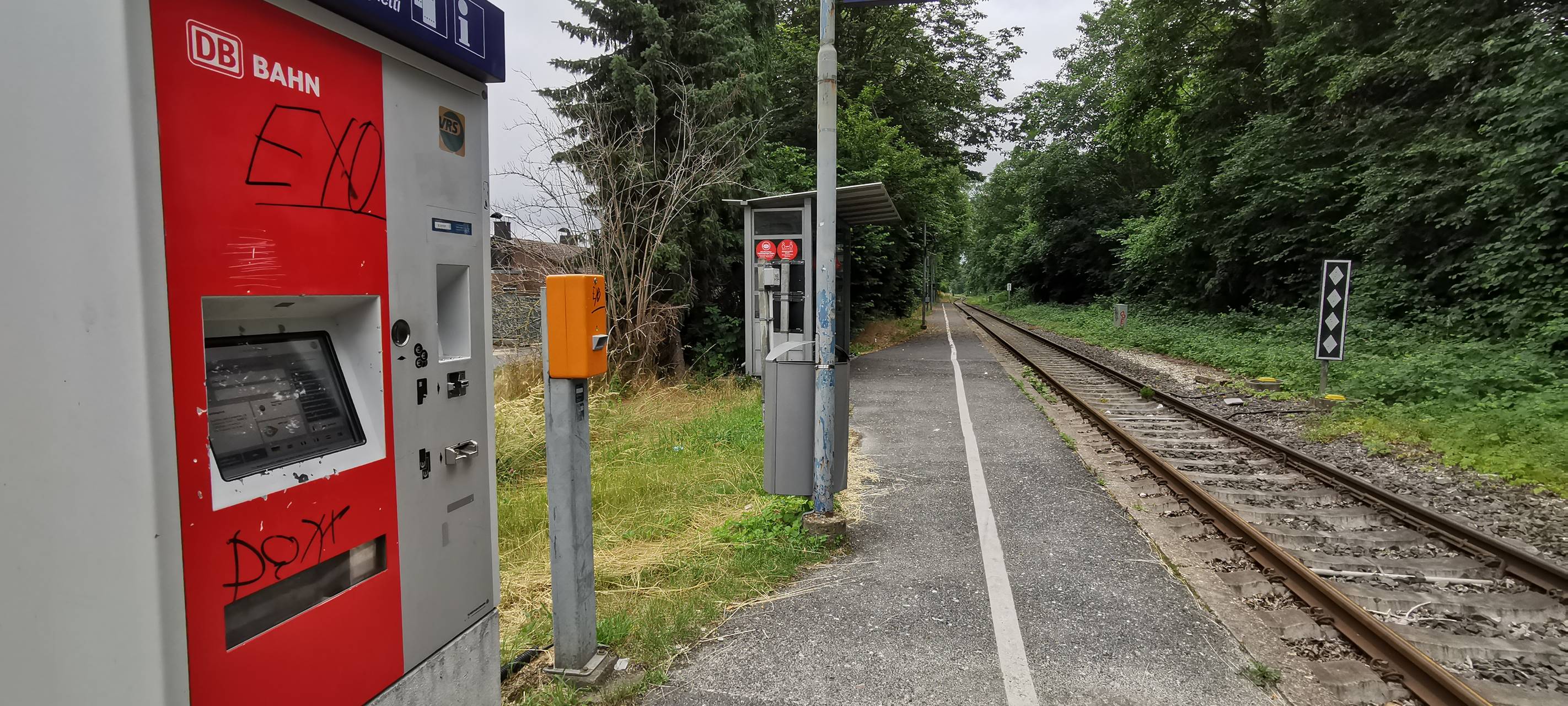 Rhein-Erft: Bahnhöfe kommen in neuem Bericht nicht gut weg