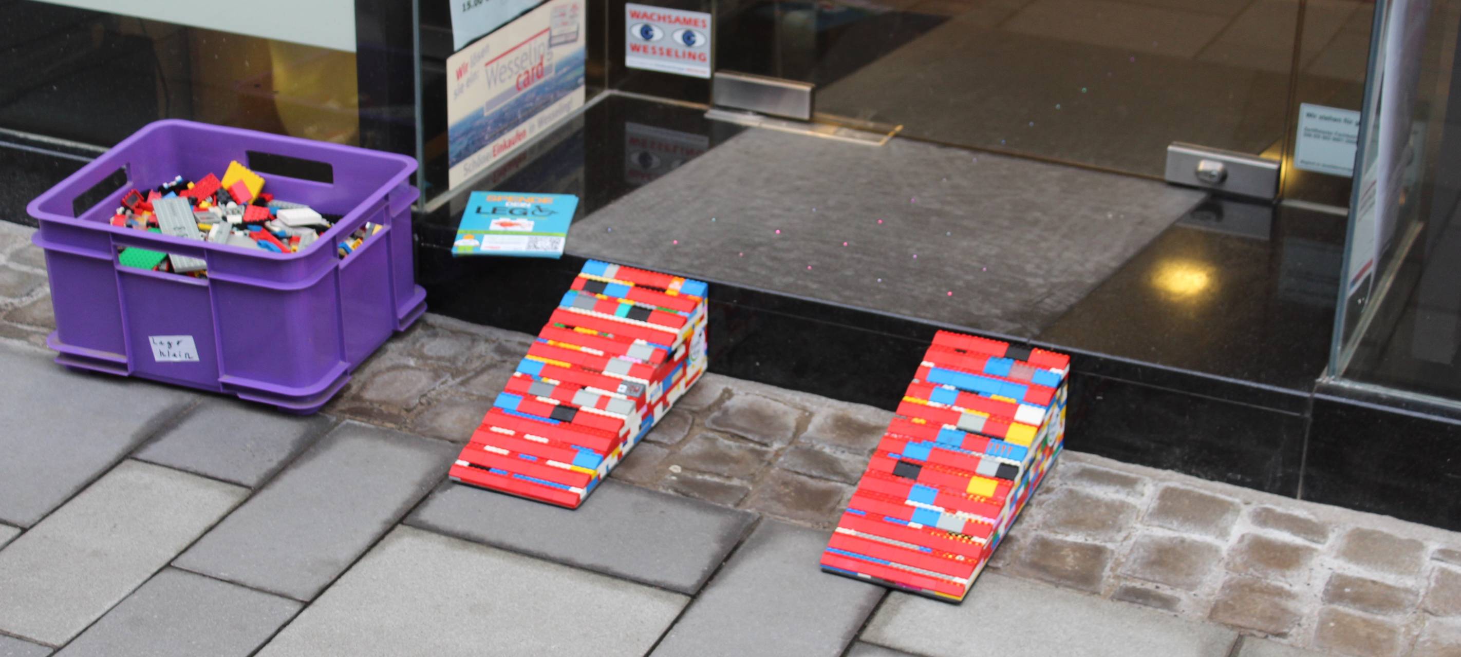 Mehr Barrierefreiheit in Wesseling mit Rampen aus Lego