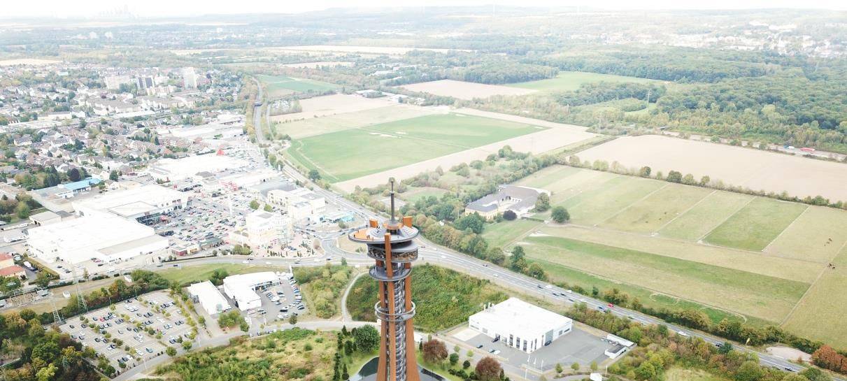Kerpen: Viele Politiker finden den Riesen-Aussichtsturm gut