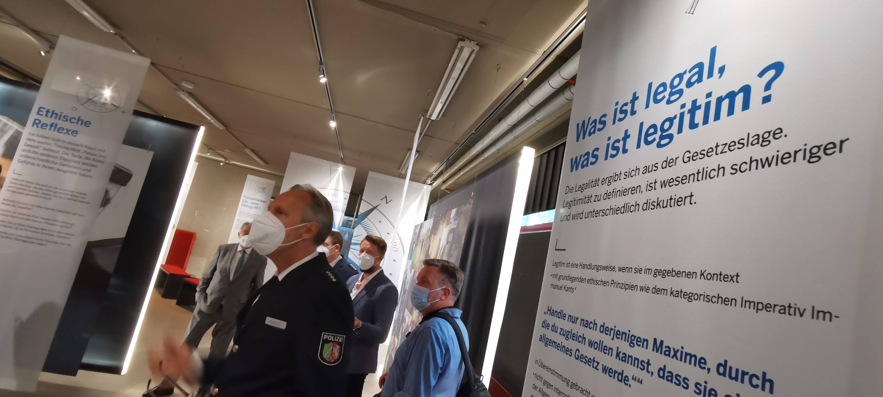 Brühl: Reul eröffnet Polizei-Projekt