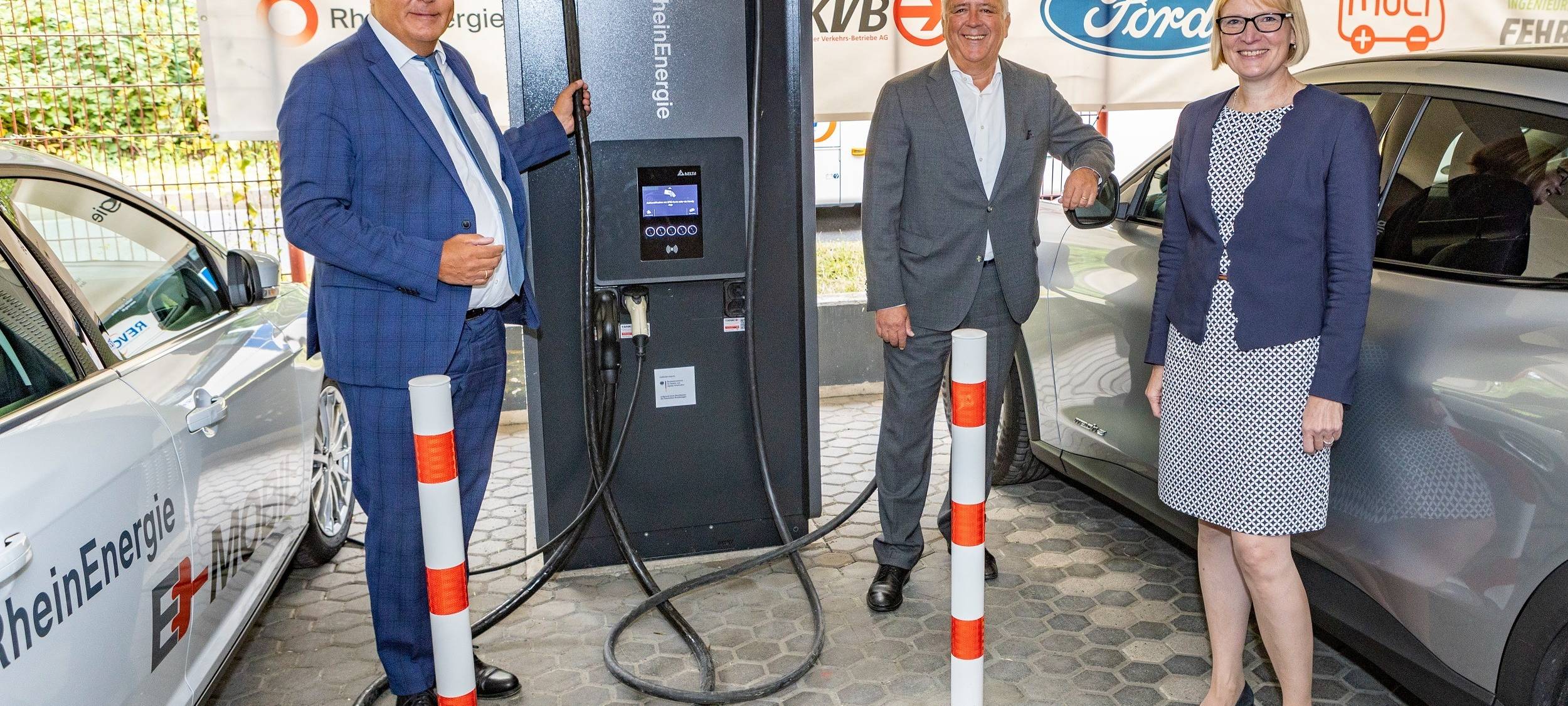 Köln: Straßenbahnen laden Elektrofahrzeuge auf