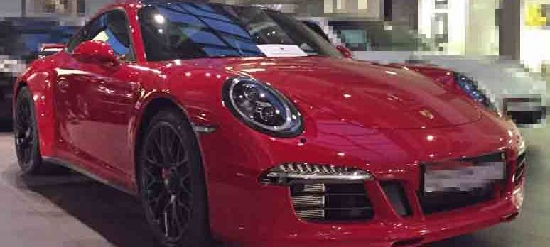 Frechen: Sportwagen aus Tiefgarage verschwunden