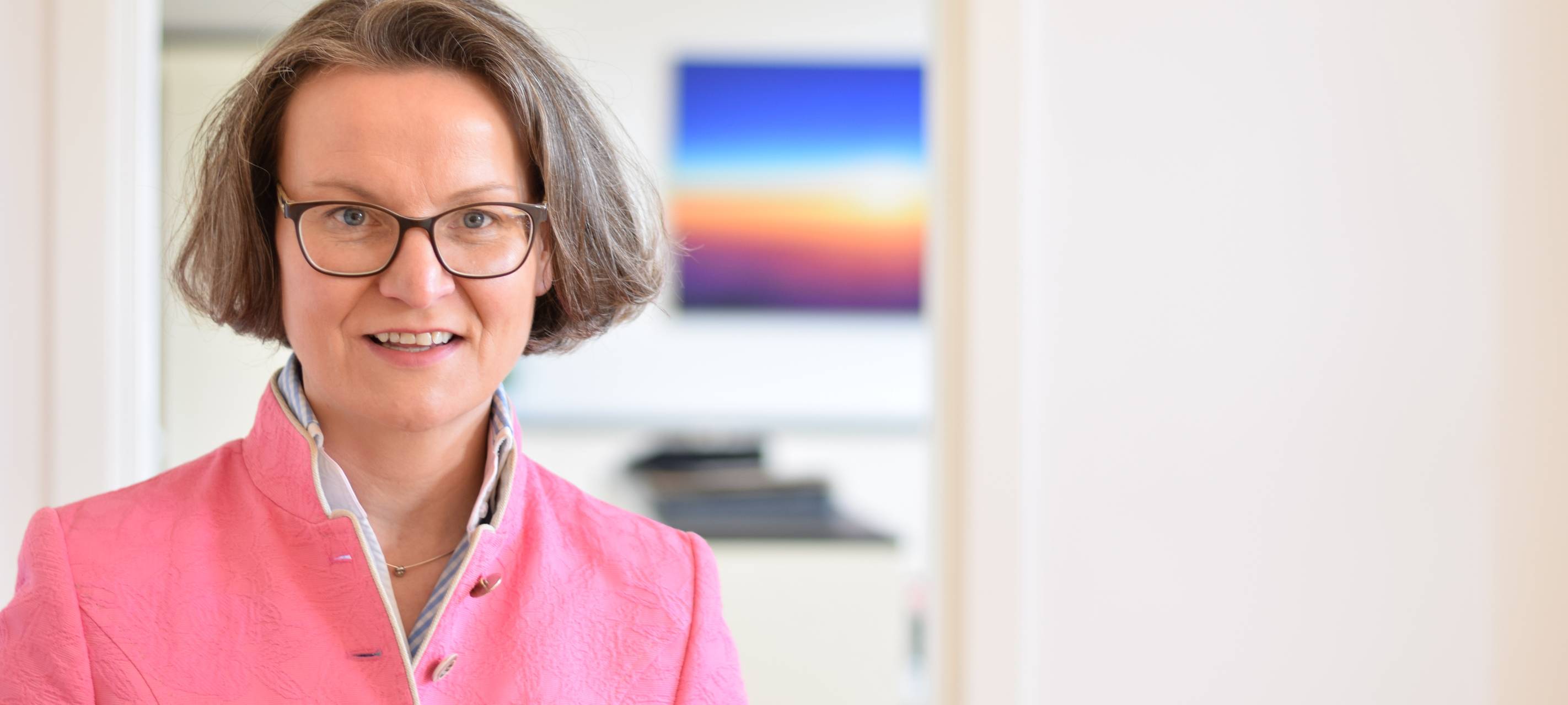Erftstadt: NRW-Bauministerin besucht Handwerksbetrieb
