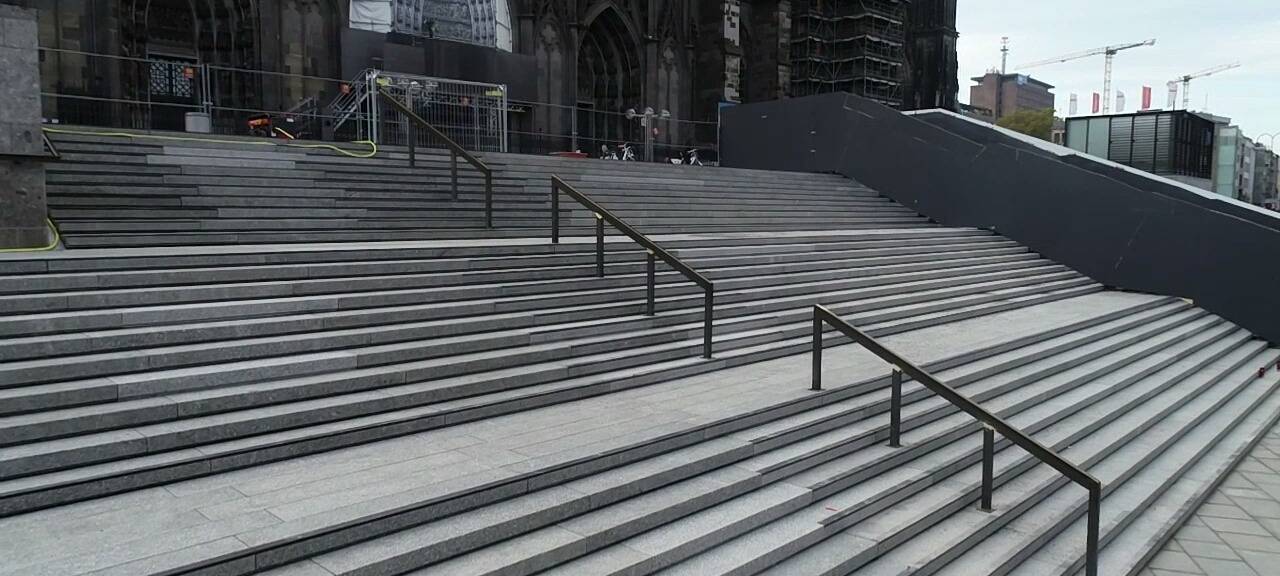 Köln: Sanierung der Domtreppe deutlich teurer als geplant