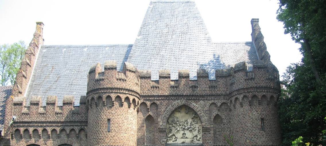 Schloss Paffendorf wieder auf