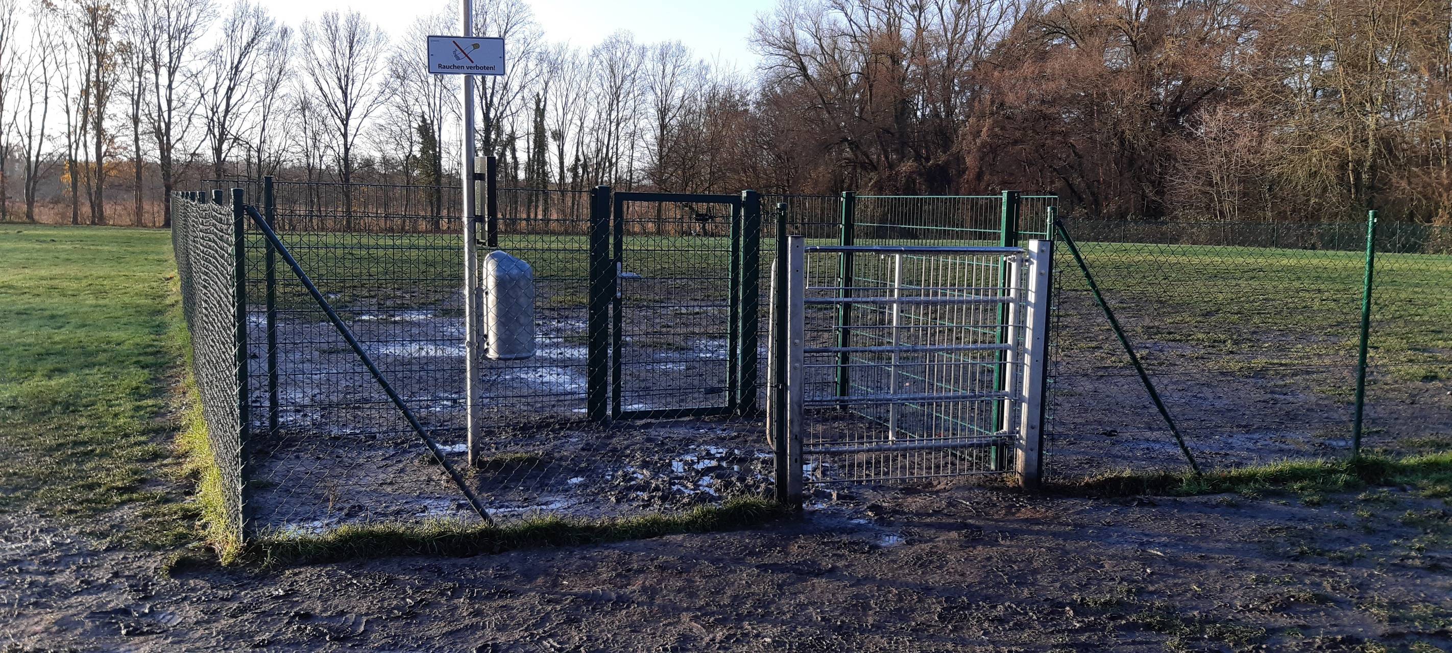 Brühl: Neu Schleuse an der Hundewiese