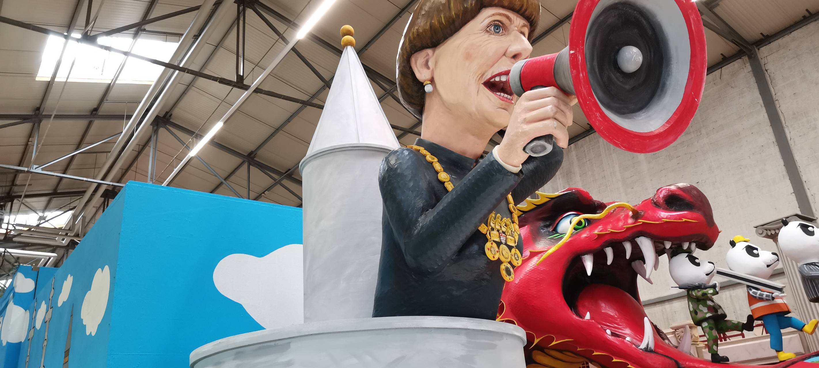 Köln: Festkomitee stellt Rosenmontagswagen vor