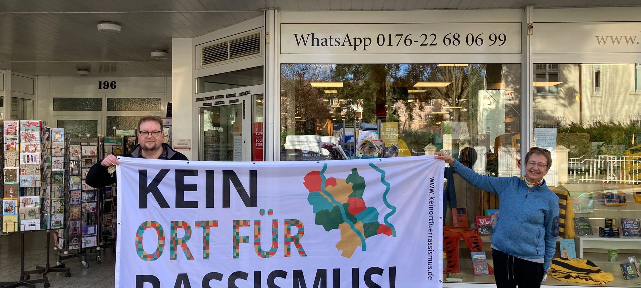 Fahnen-Aktion: Kein Ort für Rassismus!