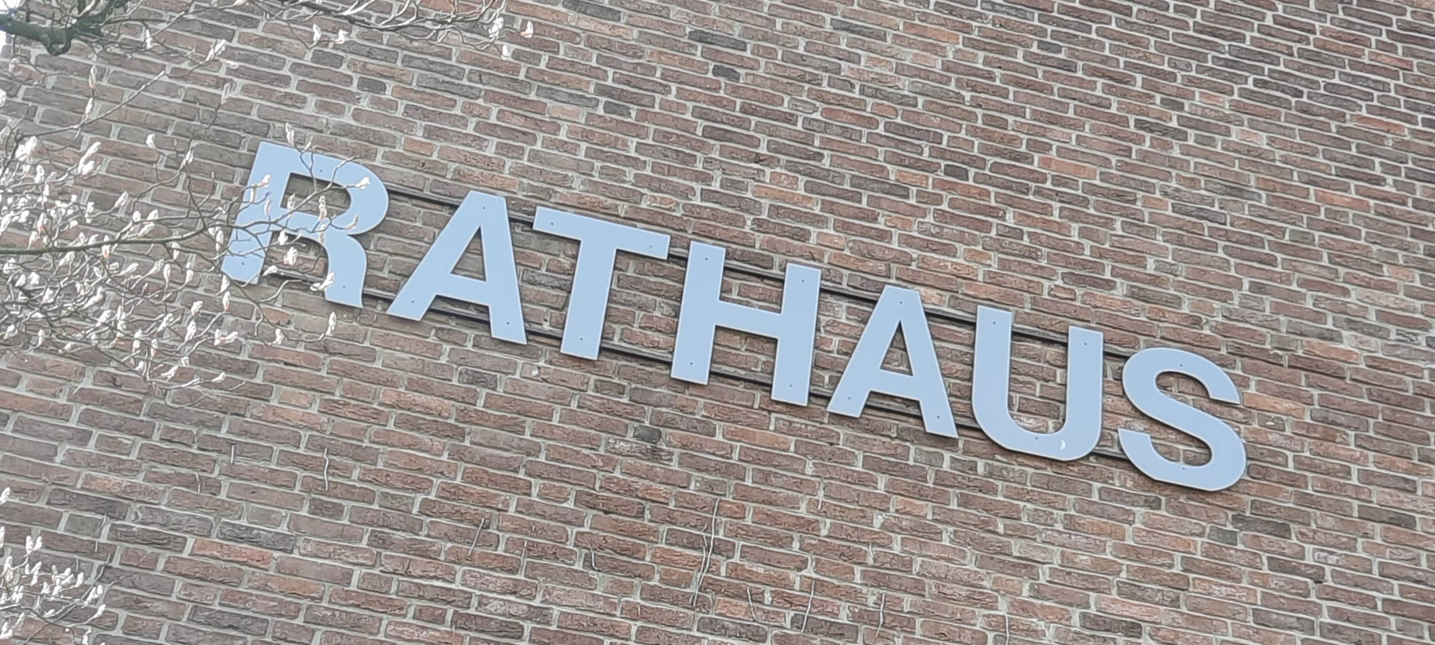Zu Brühler Steuerabteilung nur mit Anmeldung
