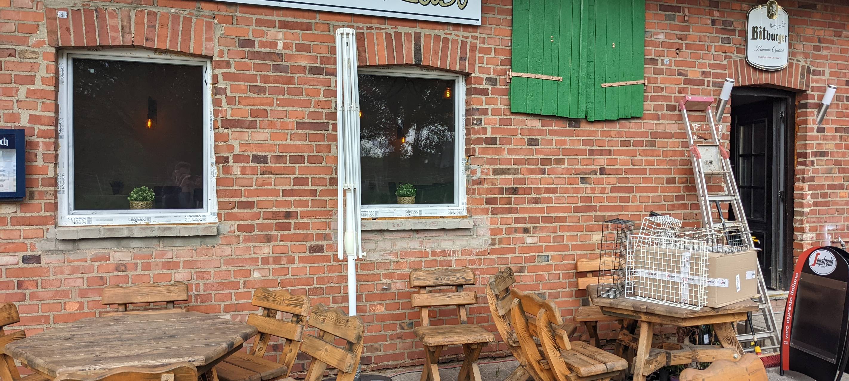Erftstadt: Nach der Flut - Gaststätte in Blessem öffnet