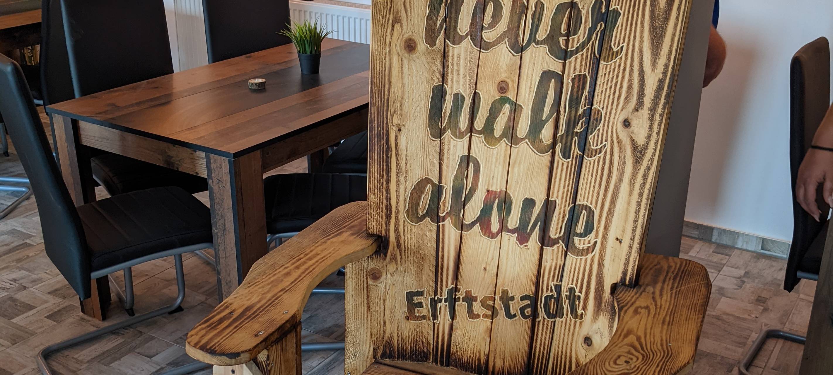 Erftstadt: Nach der Flut - Gaststätte in Blessem öffnet