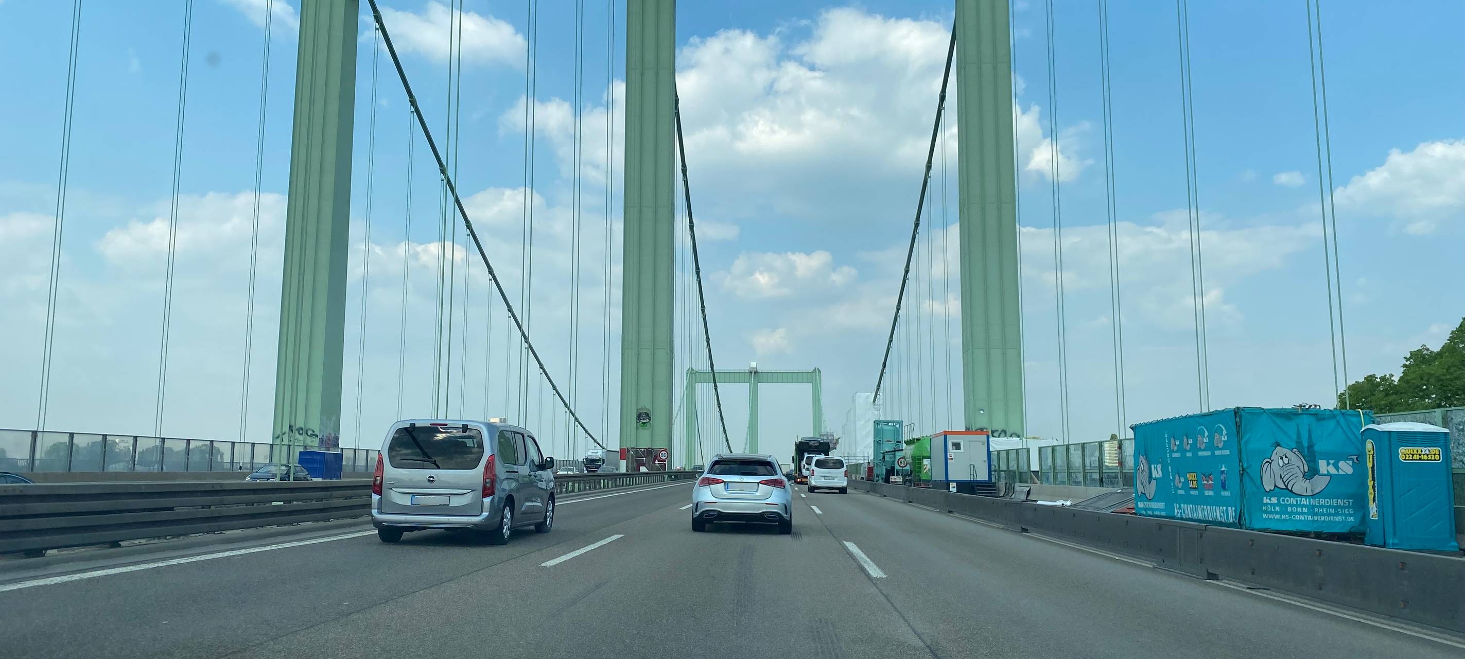 Köln: Sperrung im Kreuz Köln-Süd