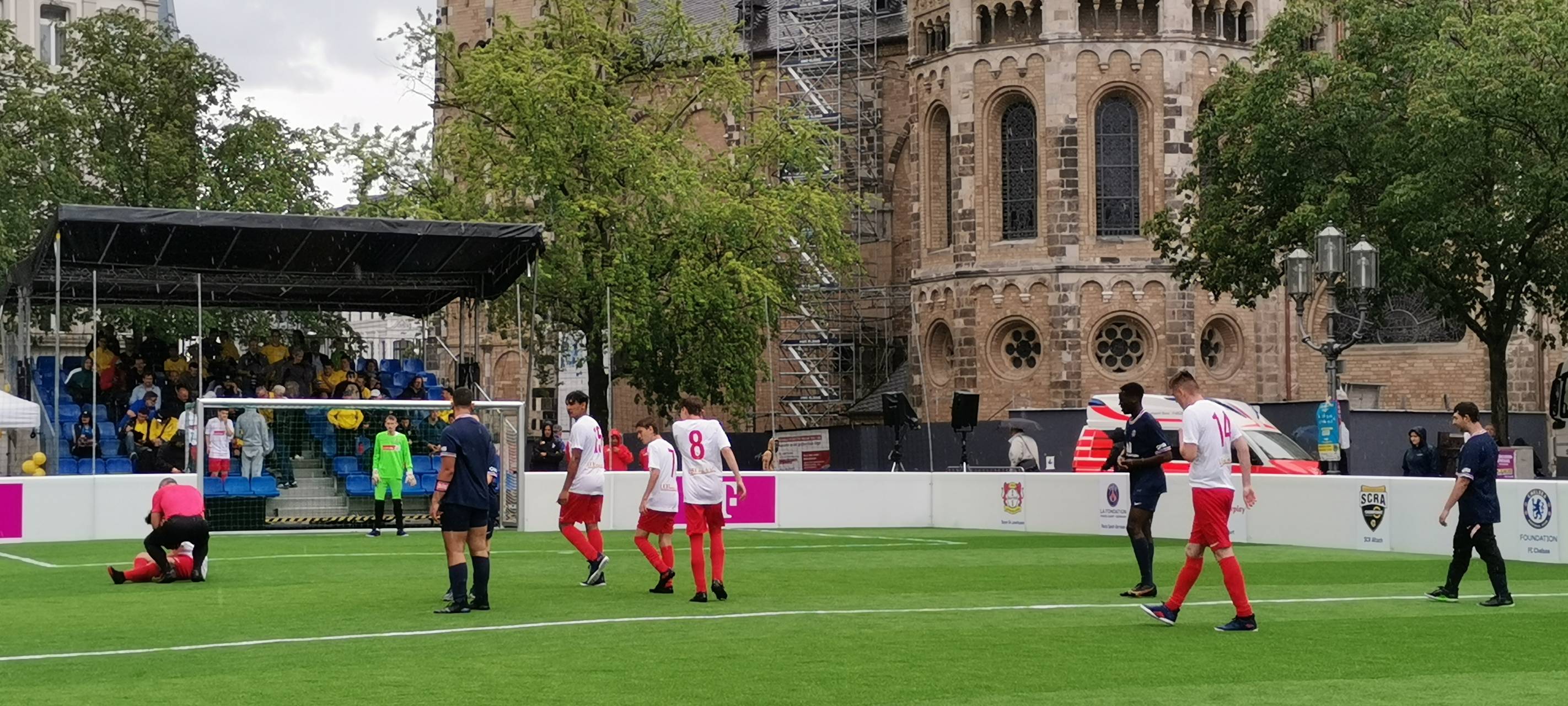 Bergheim: Schüler kicken für den FC