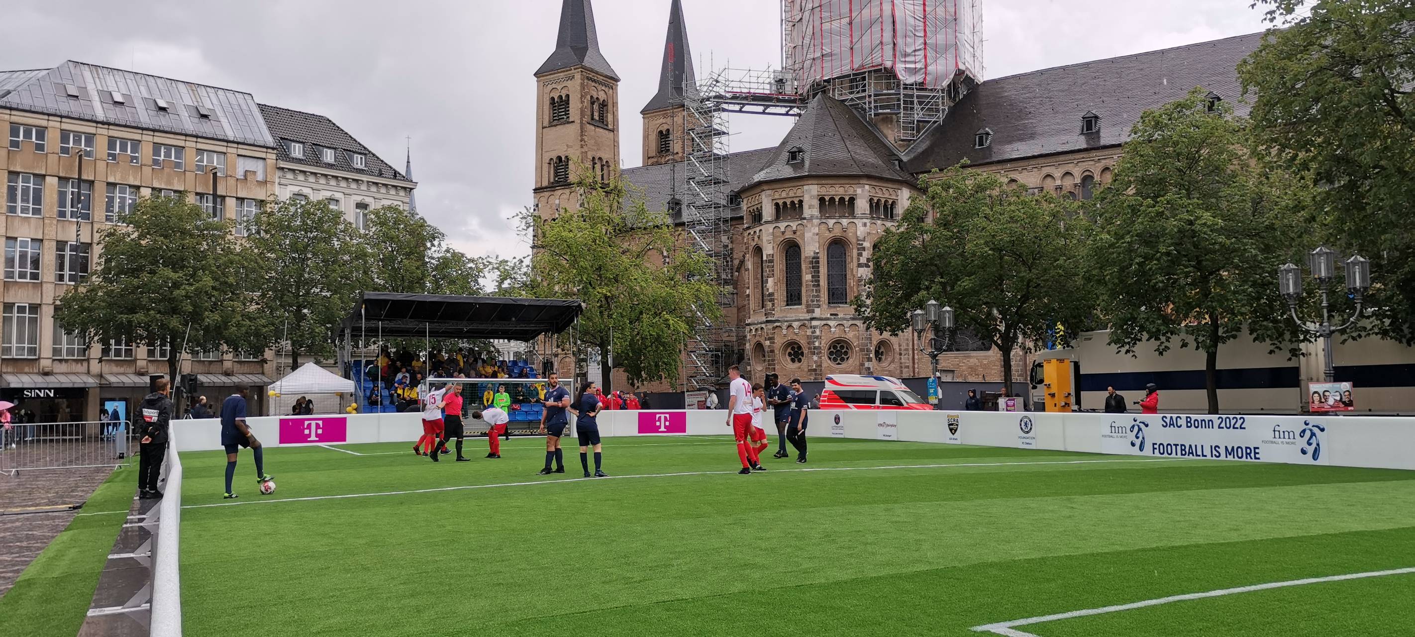 Bergheim: Schüler kicken für den FC