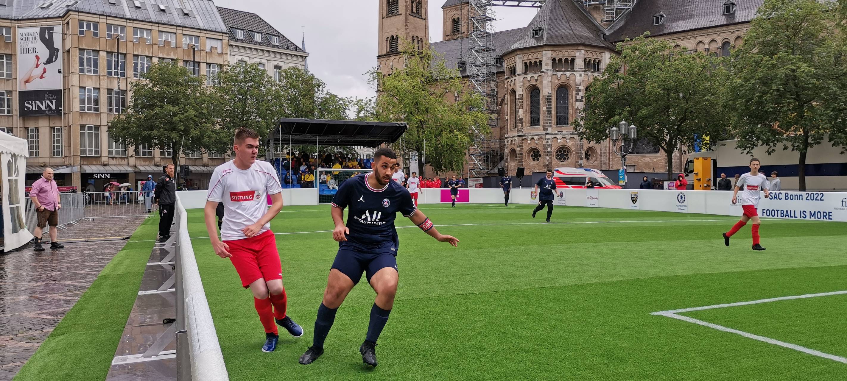 Bergheim: Schüler kicken für den FC