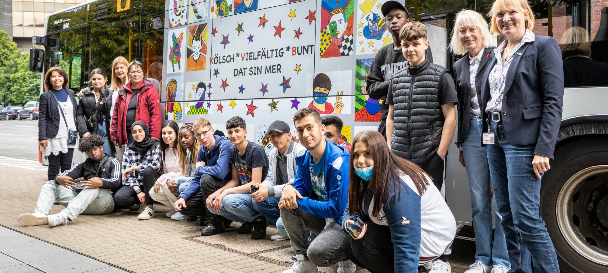 Köln: Schüler gestalten KVB-Busse und Leihräder