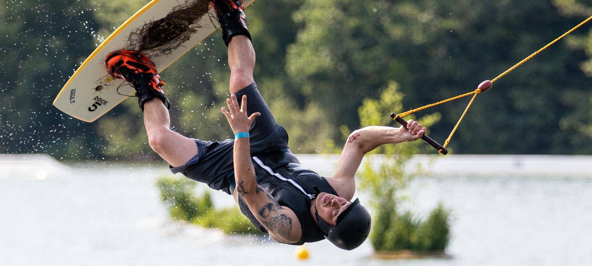 Köln: Europas beste Wakeboarder auf dem Fühlinger See
