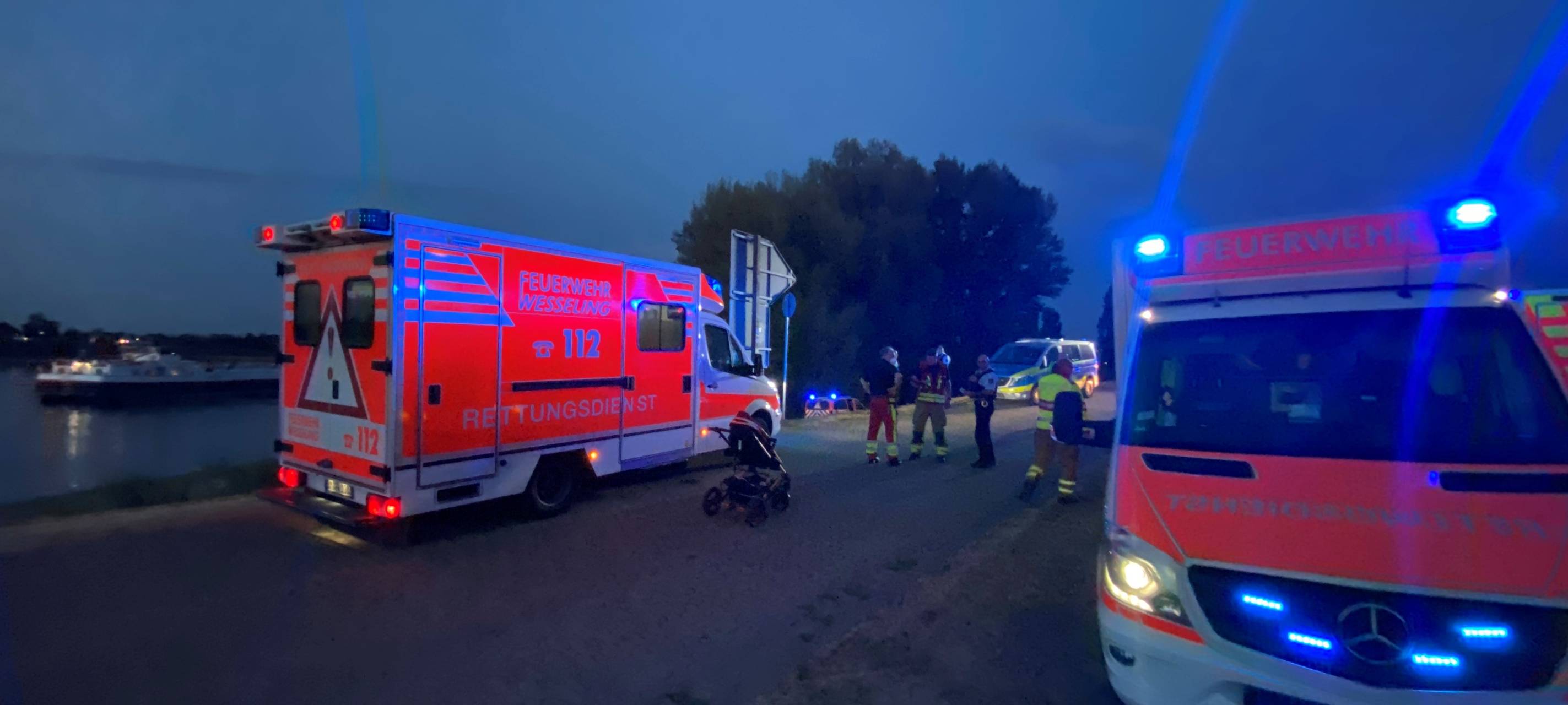 Wesseling: Familie wird durch Sog in den Rhein gezogen