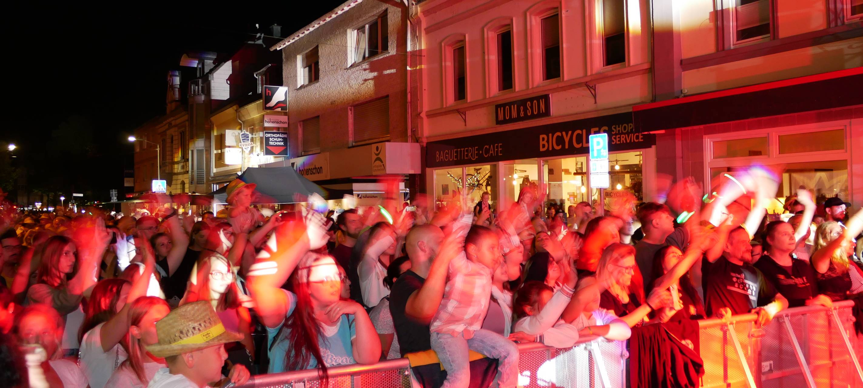 Bedburg: Tolle Stimmung bei MusikMeile