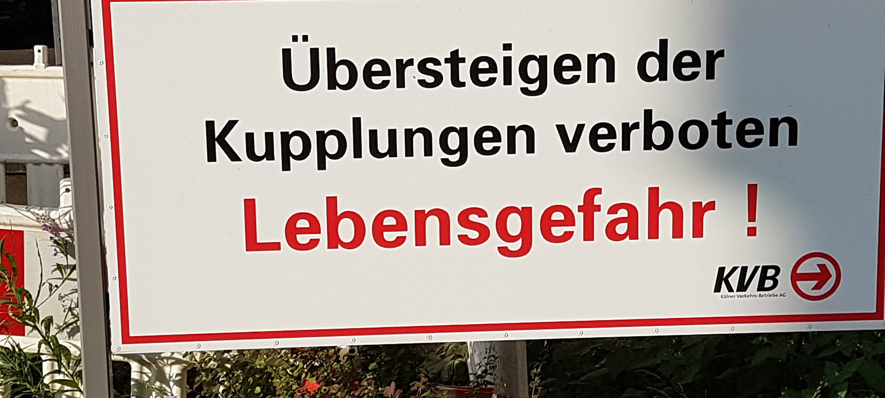 Tödlicher Unfall am Barbarossaplatz