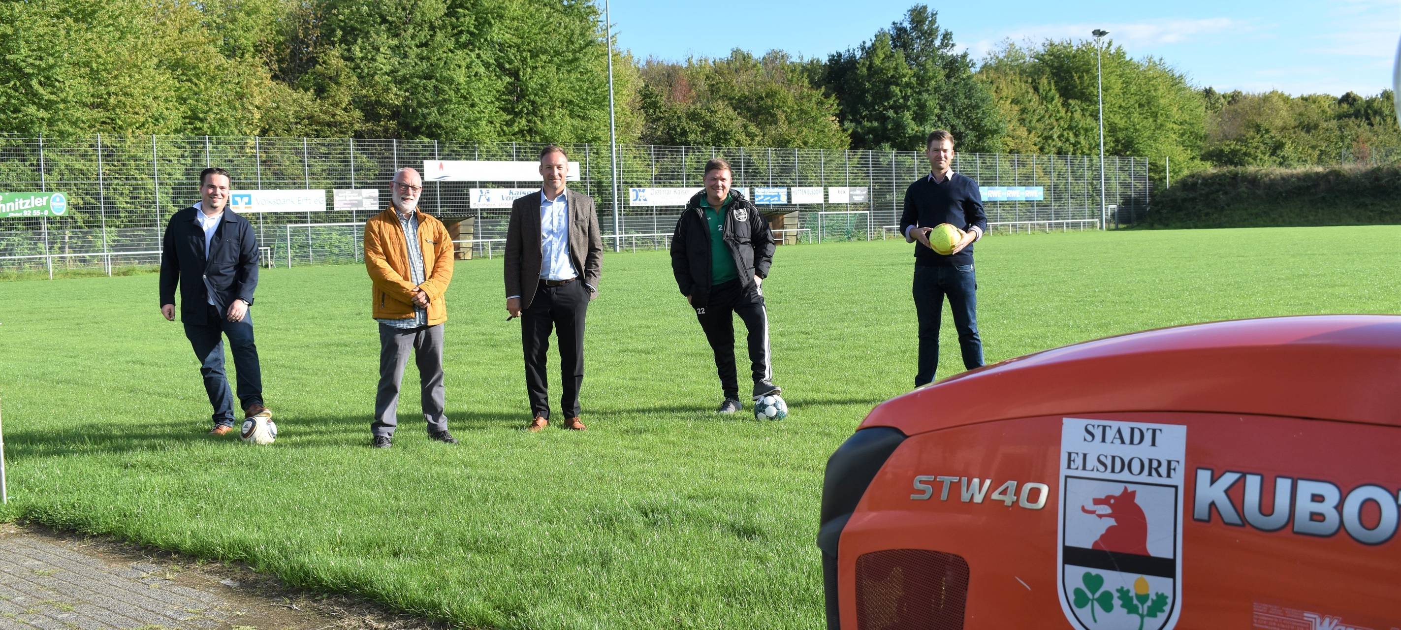 Elsdorf: Neues Grün für Sportplatz Neu-Etzweiler