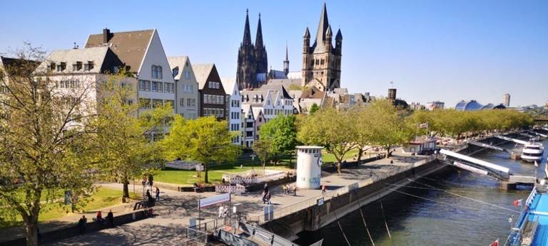 Köln: Abriss der Rheinpromenade