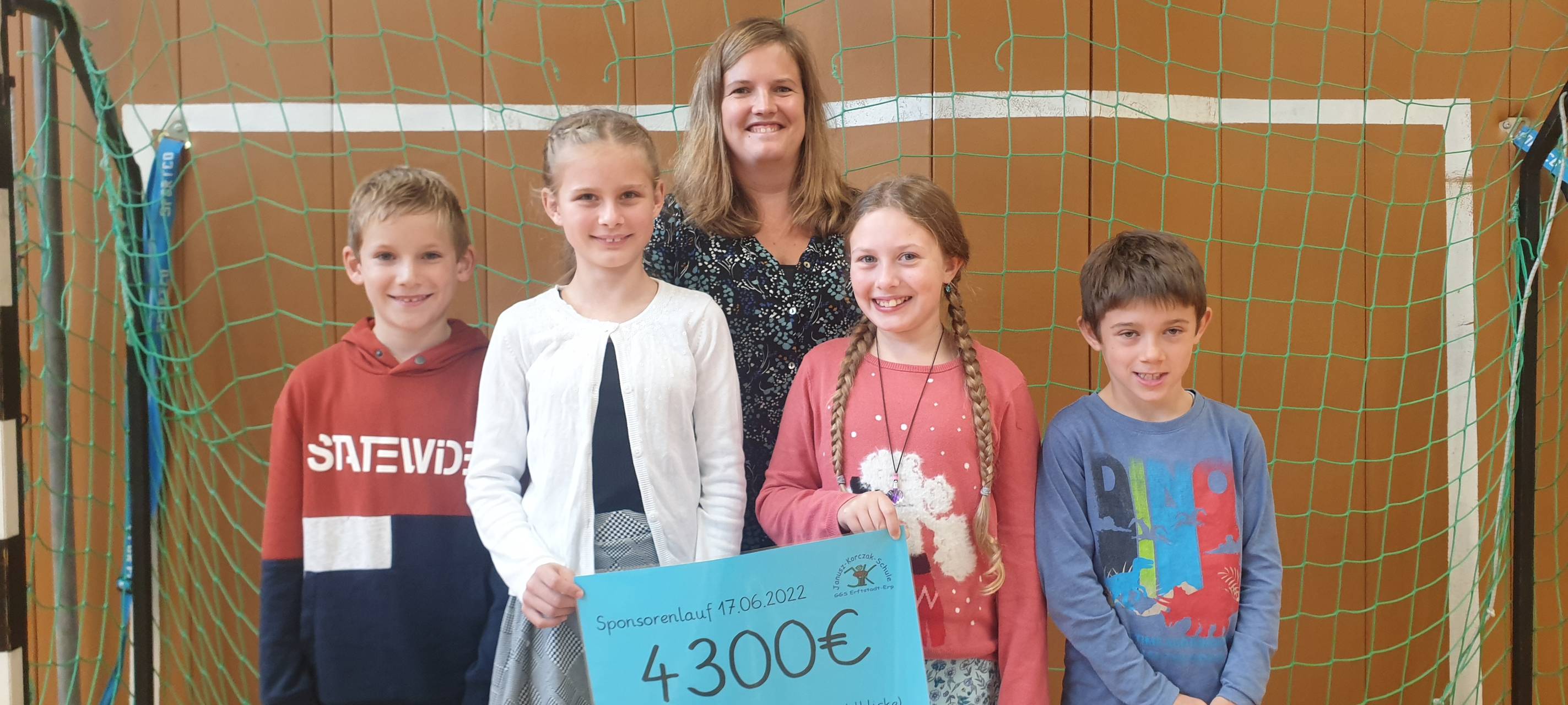 Erftstadt: Grundschule sammelt für Ukraine