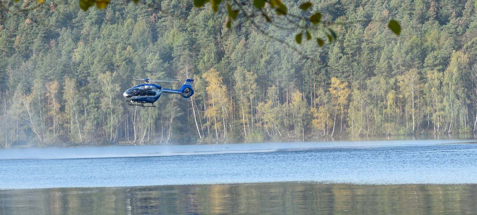 Brühl: Auto in Heider Bergsee